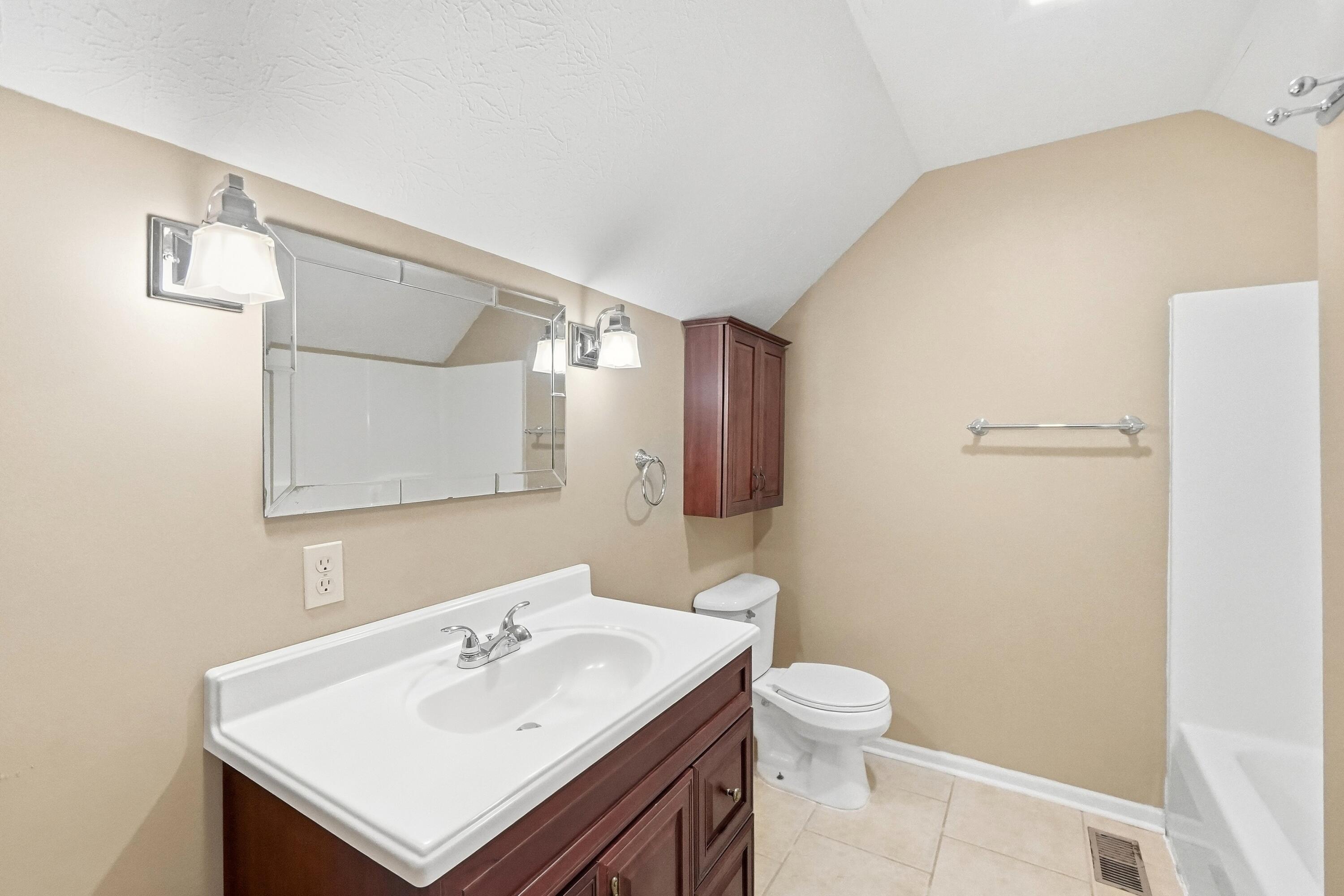 1514 Ridgeview, Springfield, Ohio 45504