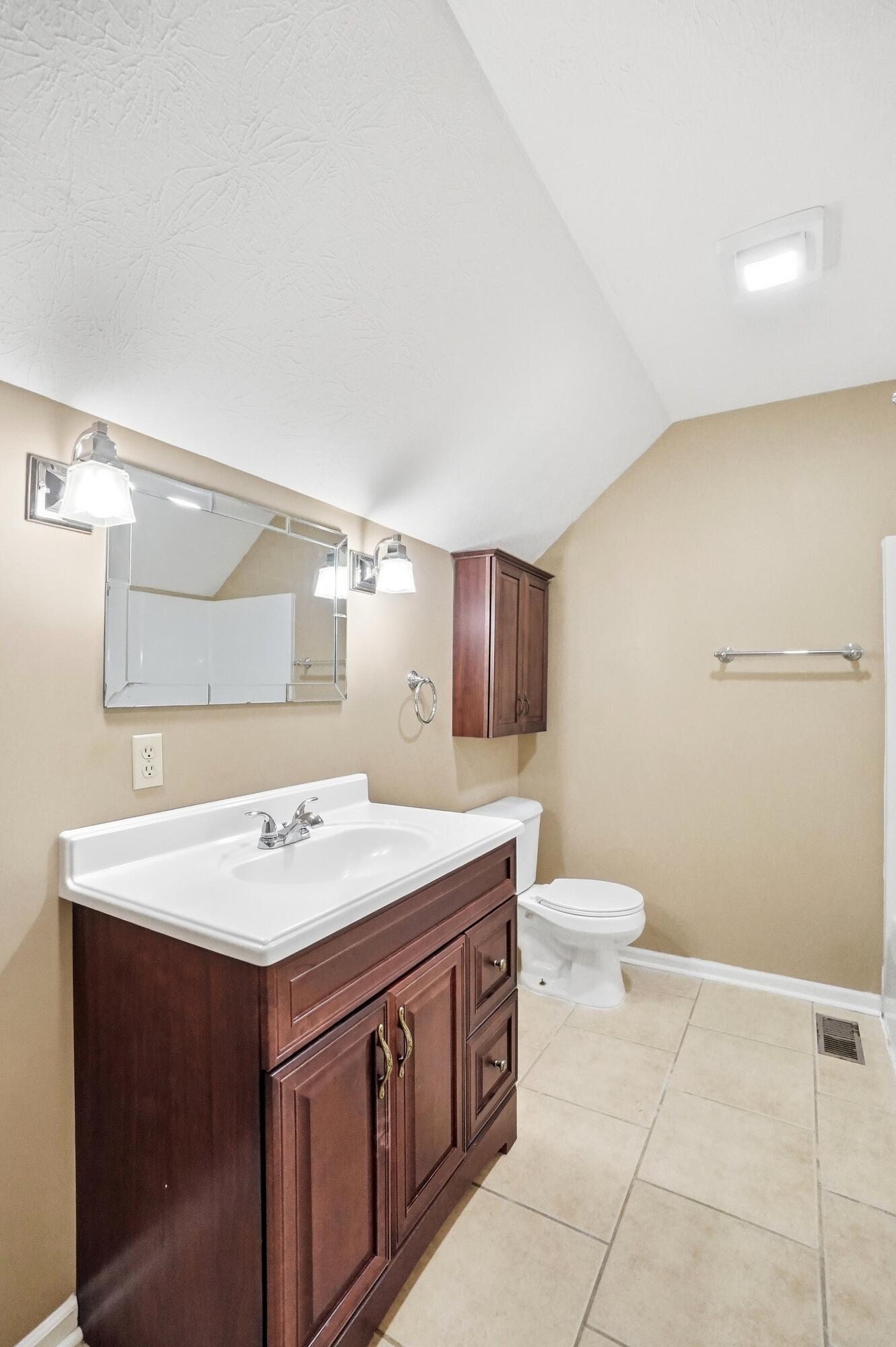 1514 Ridgeview, Springfield, Ohio 45504