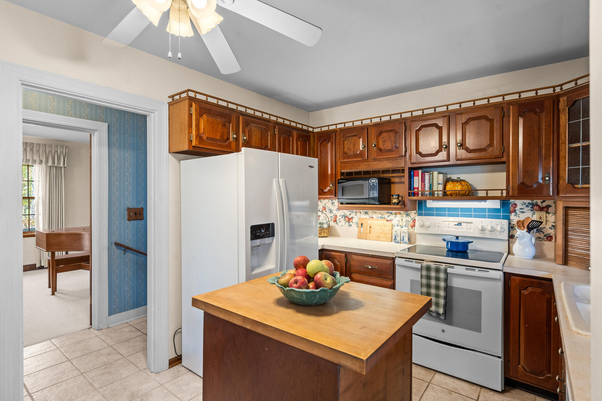 1820 Timberline, Springfield, Ohio 45504