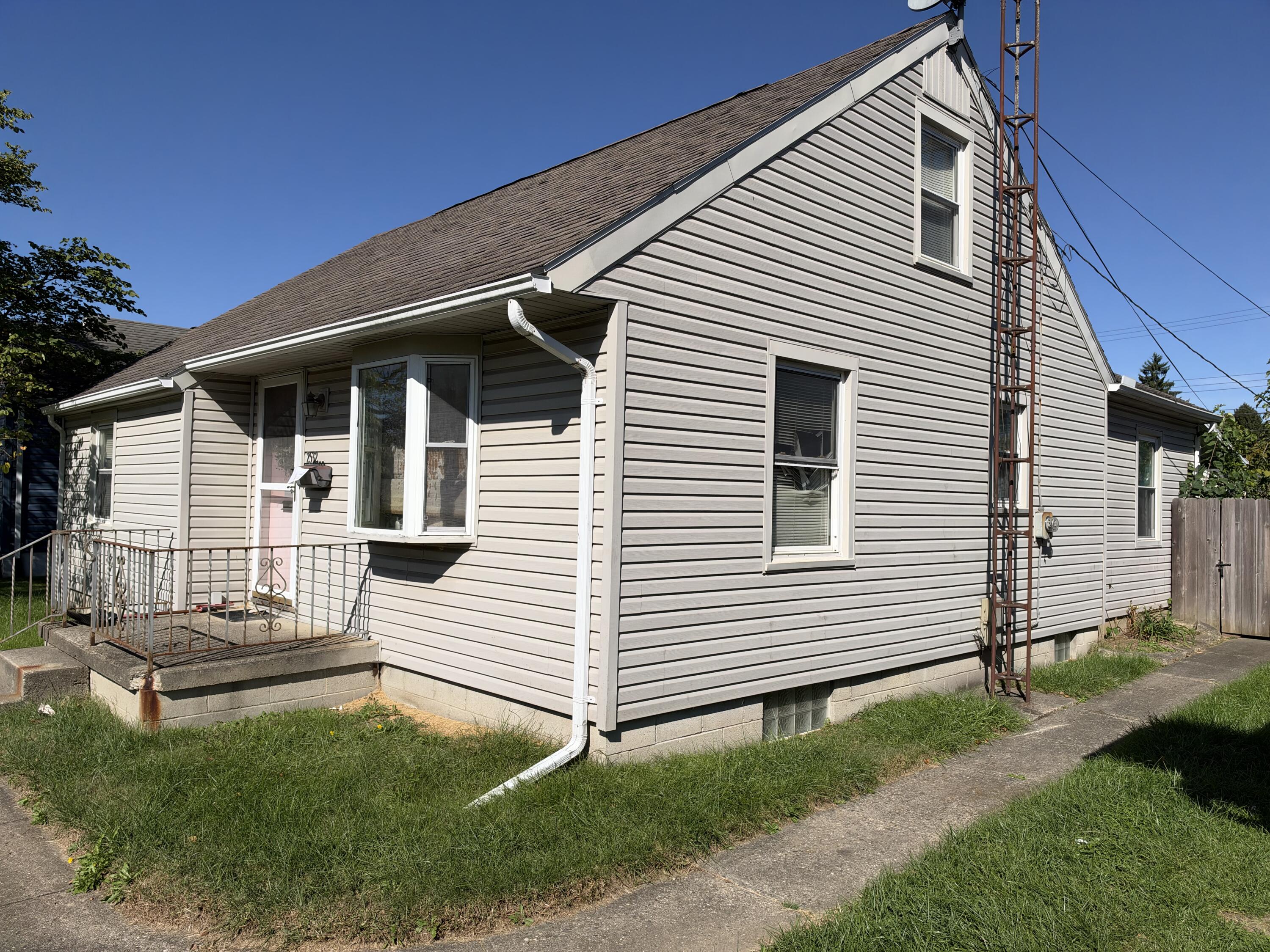 2532 Beatrice, Springfield, Ohio 45503