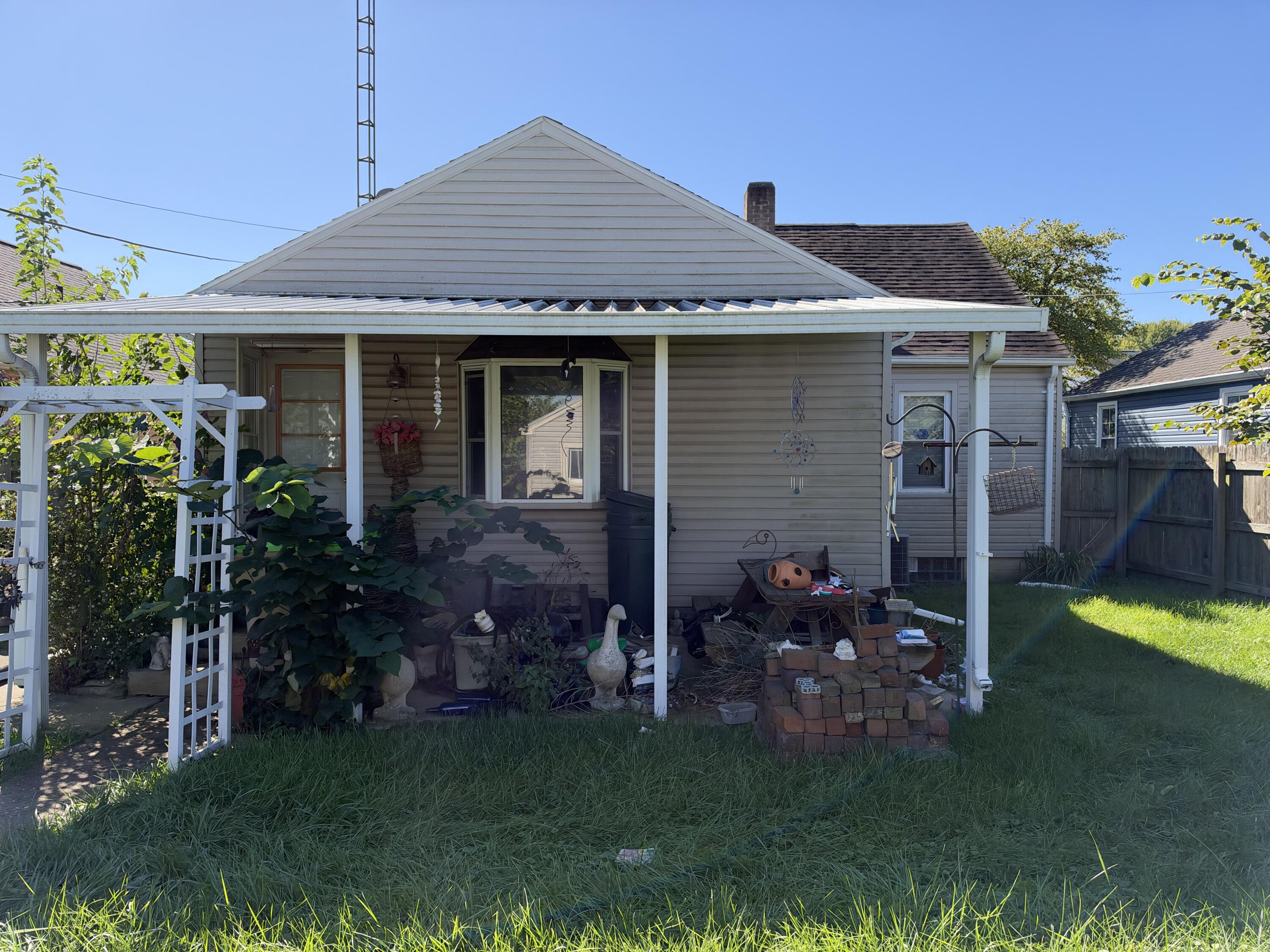 2532 Beatrice, Springfield, Ohio 45503