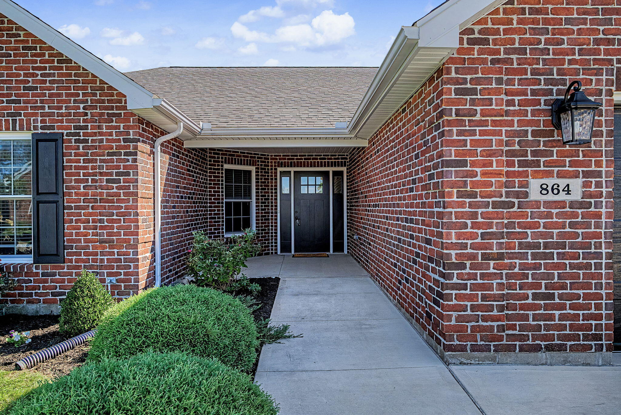 864 Bentley, Troy, Ohio 45373
