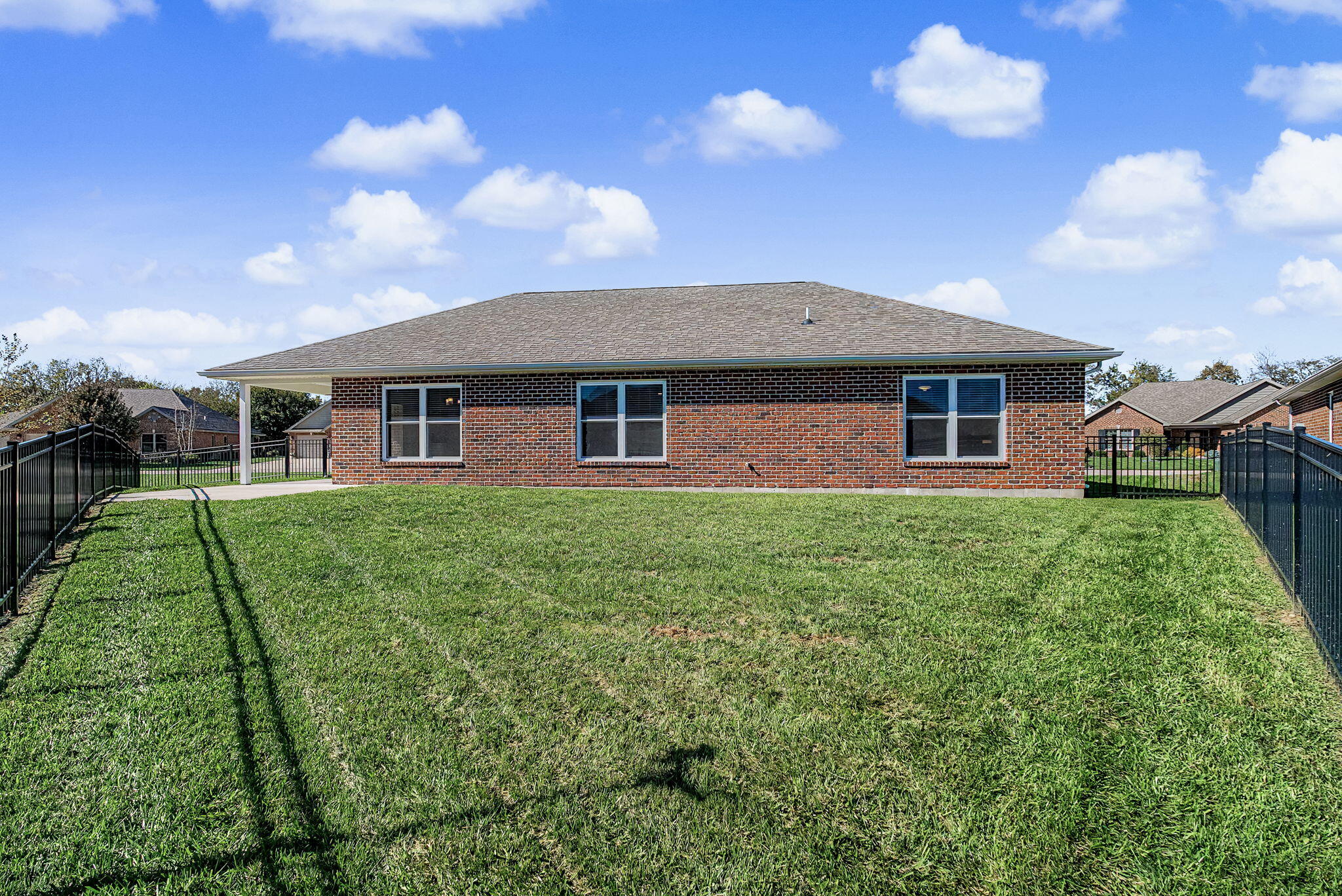 864 Bentley, Troy, Ohio 45373