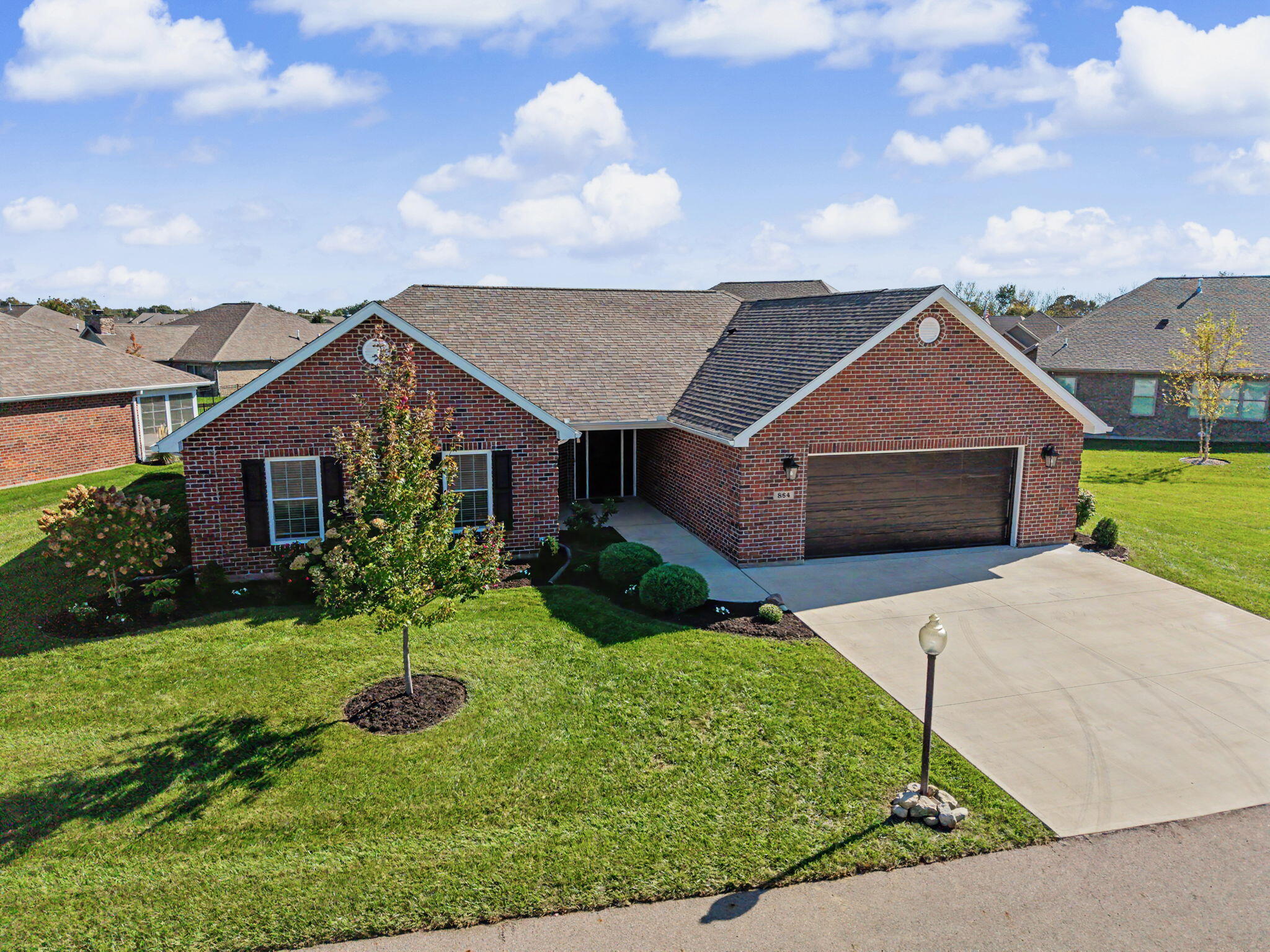 864 Bentley, Troy, Ohio 45373