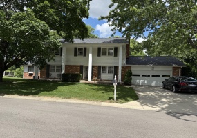 310 Ron Aire, Piqua, Ohio 45356, 4 Bedroom Bedrooms, ,2 BathroomBathrooms,Residential,For Sale,Ron Aire,1048383
