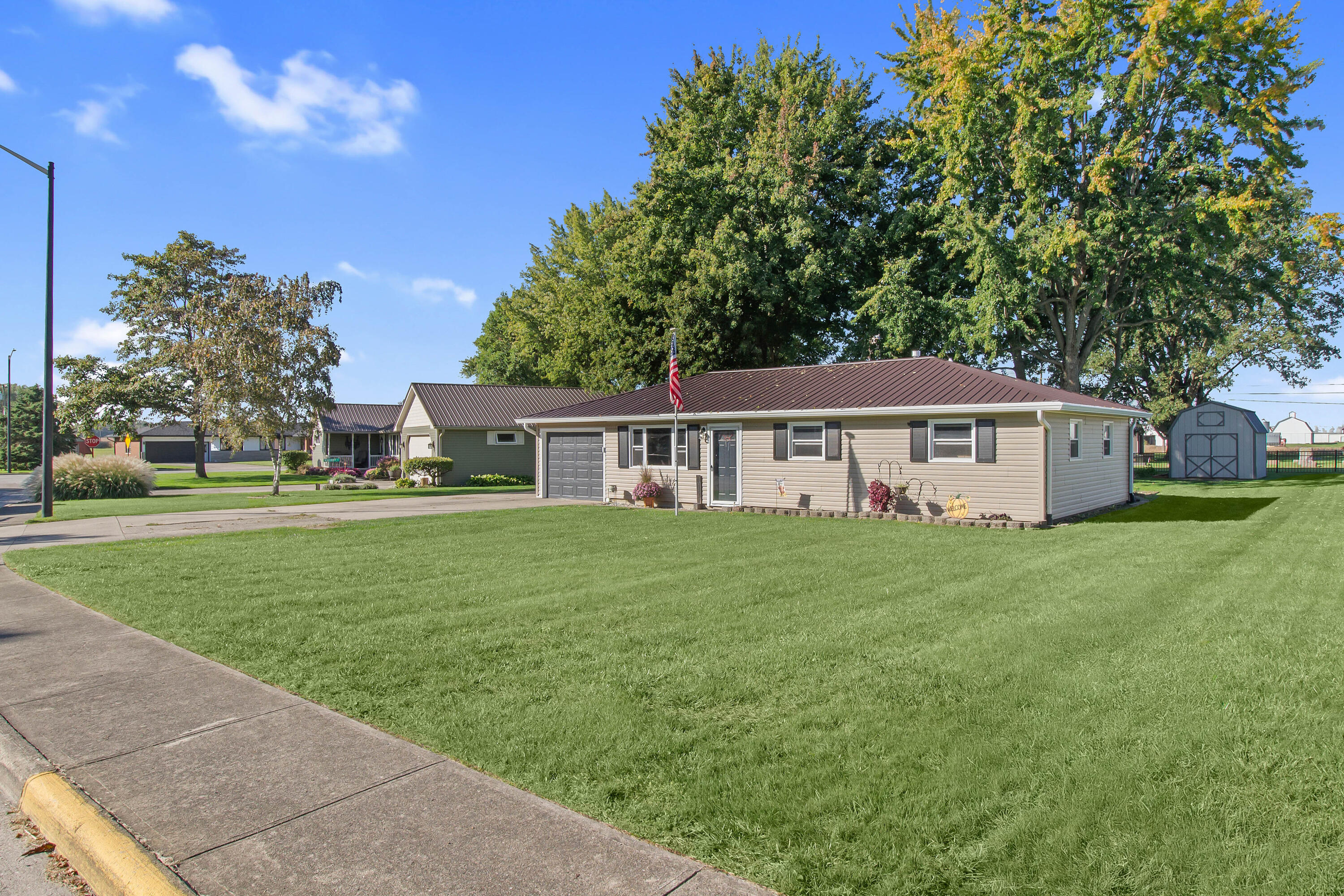105 Island, Jackson Center, Ohio 45334