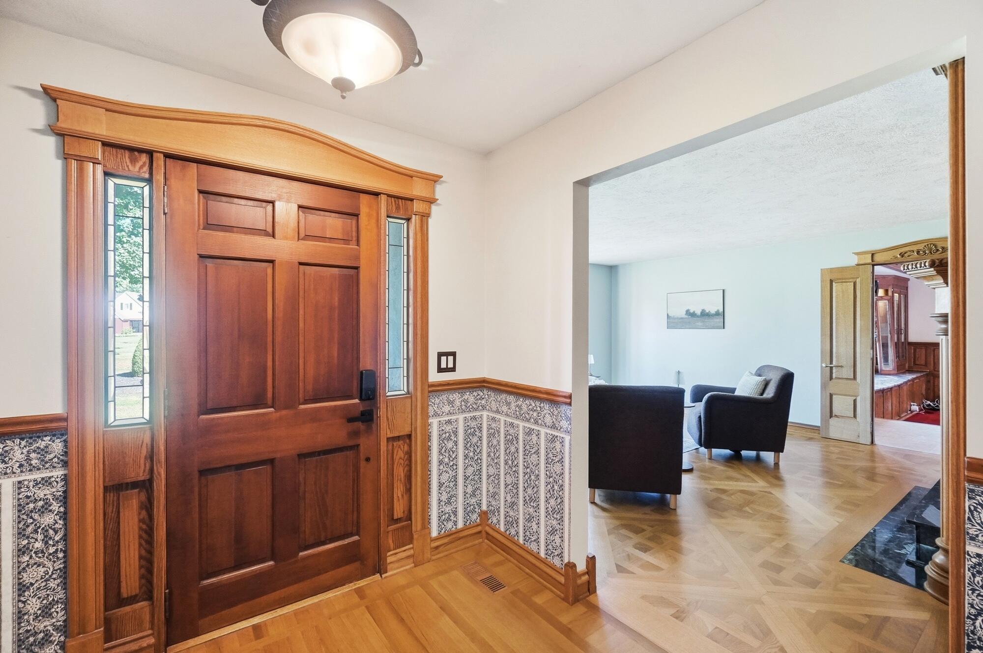 609 Aberfelda, Springfield, Ohio 45504