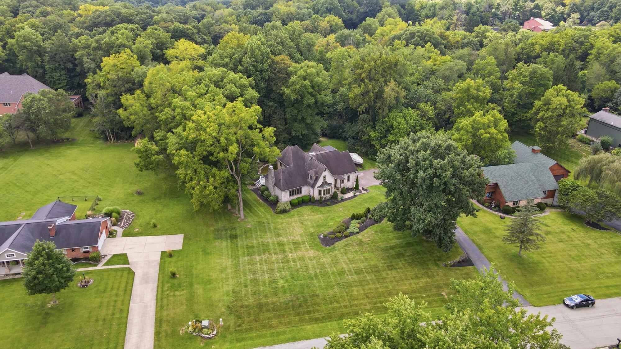 609 Aberfelda, Springfield, Ohio 45504