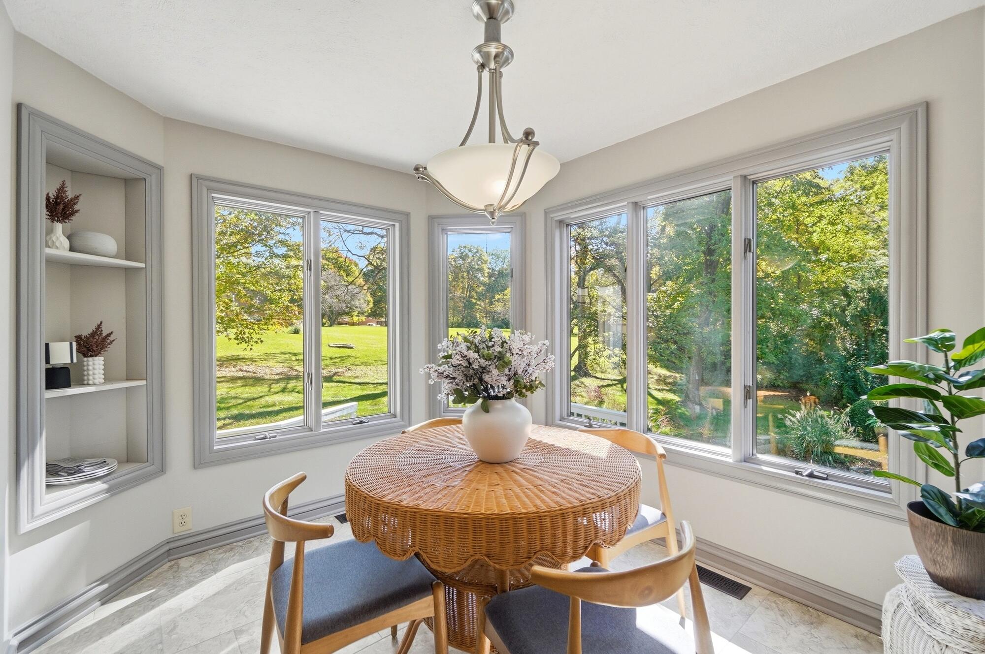 609 Aberfelda, Springfield, Ohio 45504