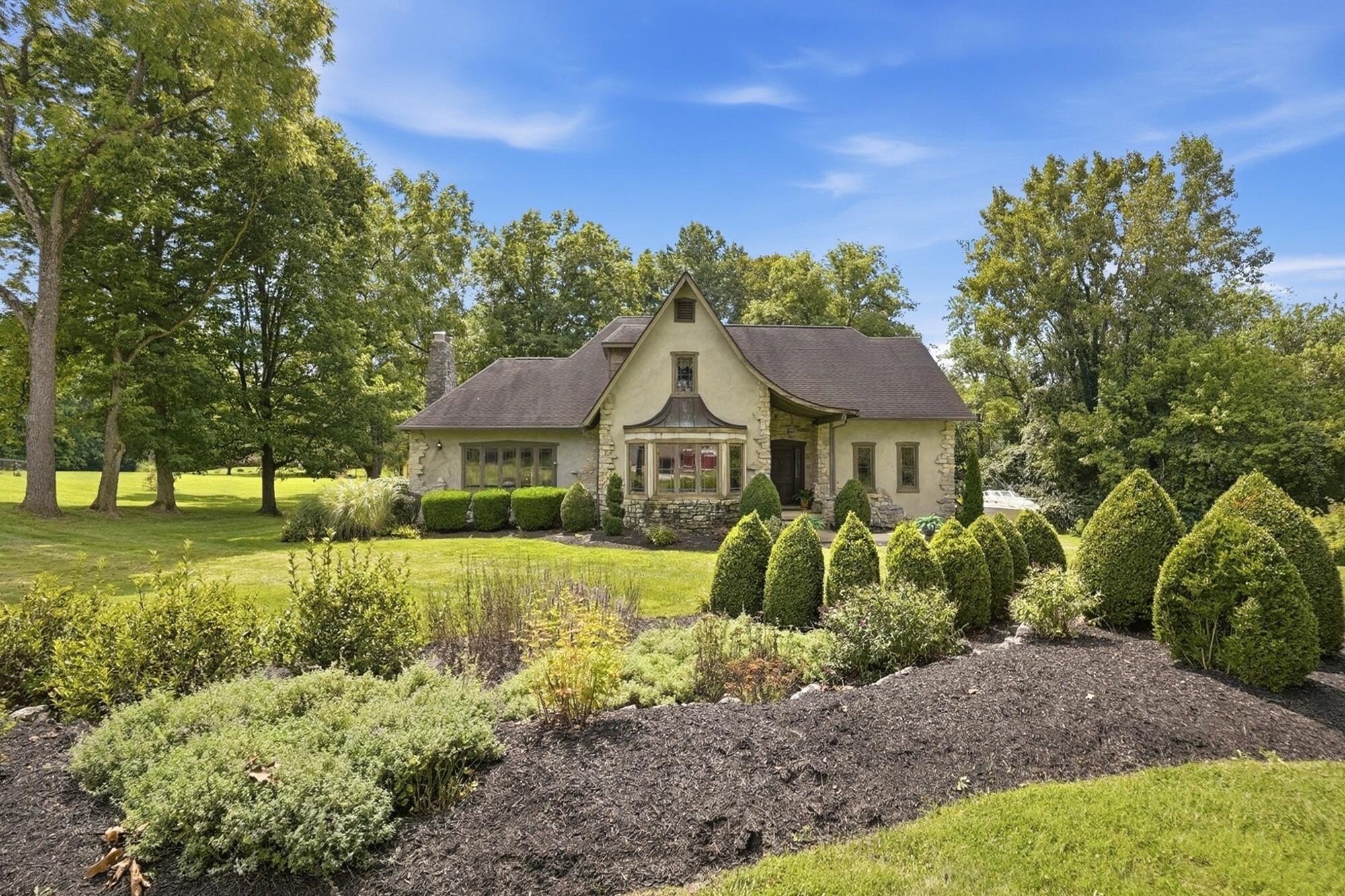 609 Aberfelda, Springfield, Ohio 45504