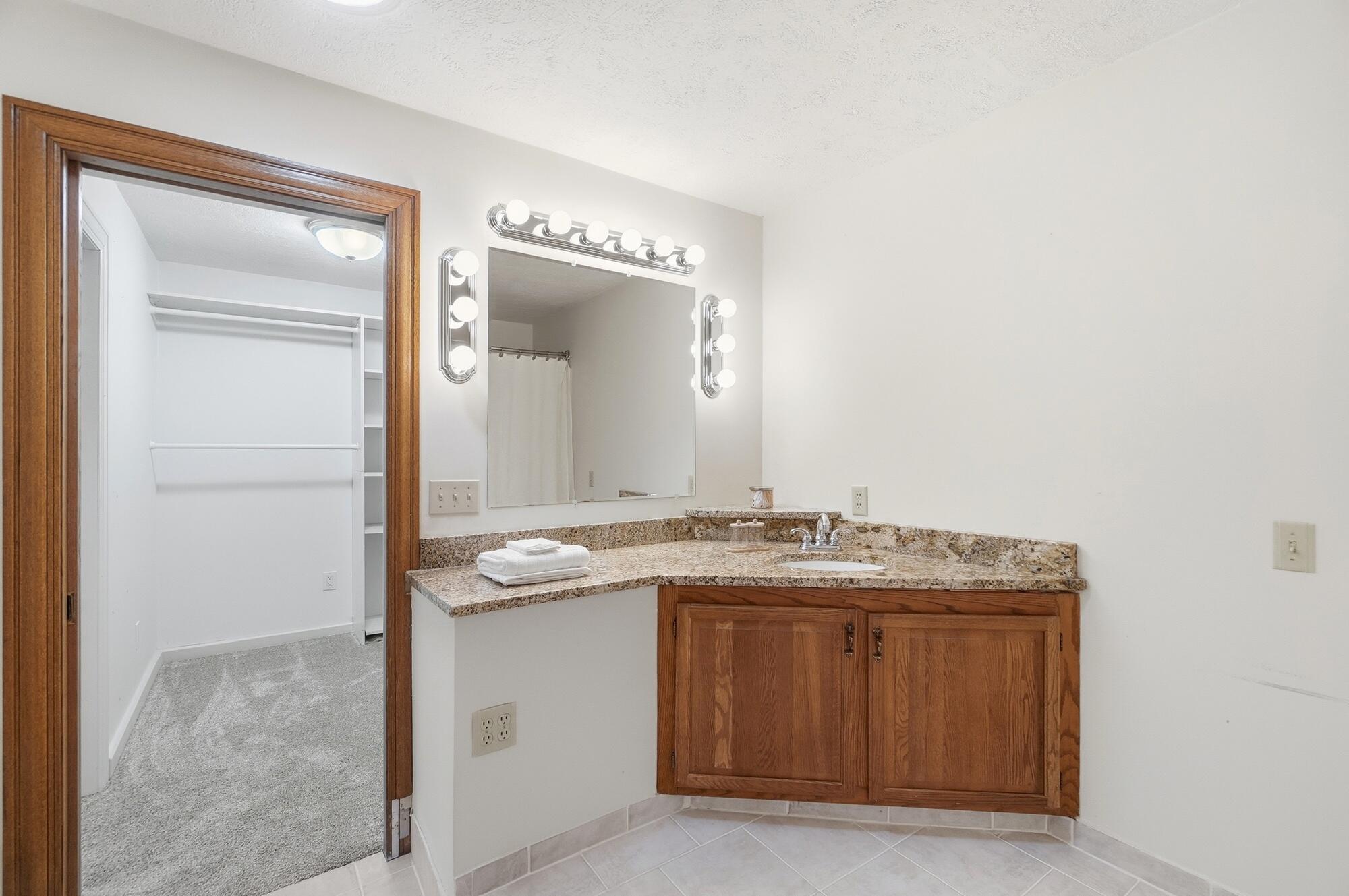 609 Aberfelda, Springfield, Ohio 45504