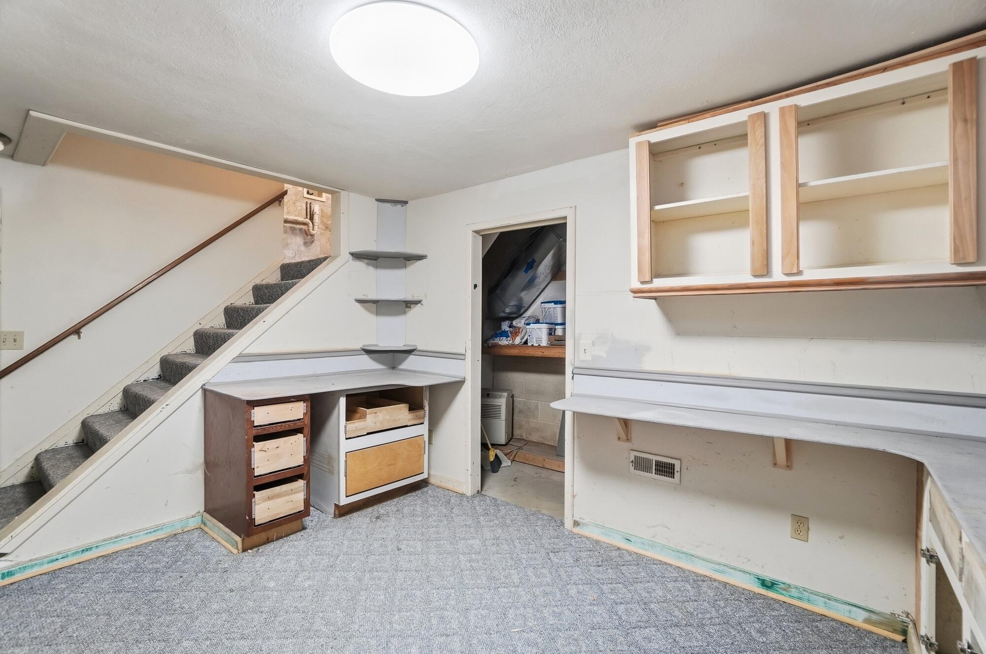 609 Aberfelda, Springfield, Ohio 45504