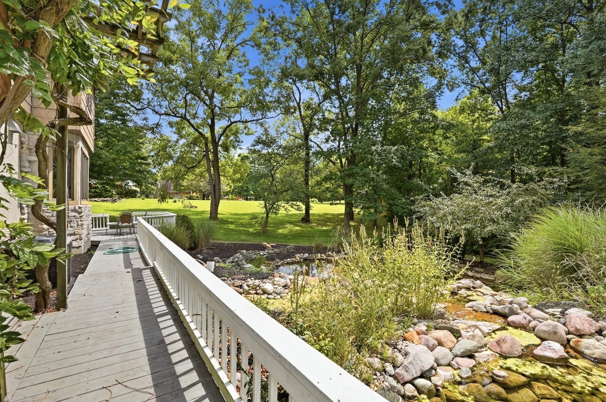 609 Aberfelda, Springfield, Ohio 45504