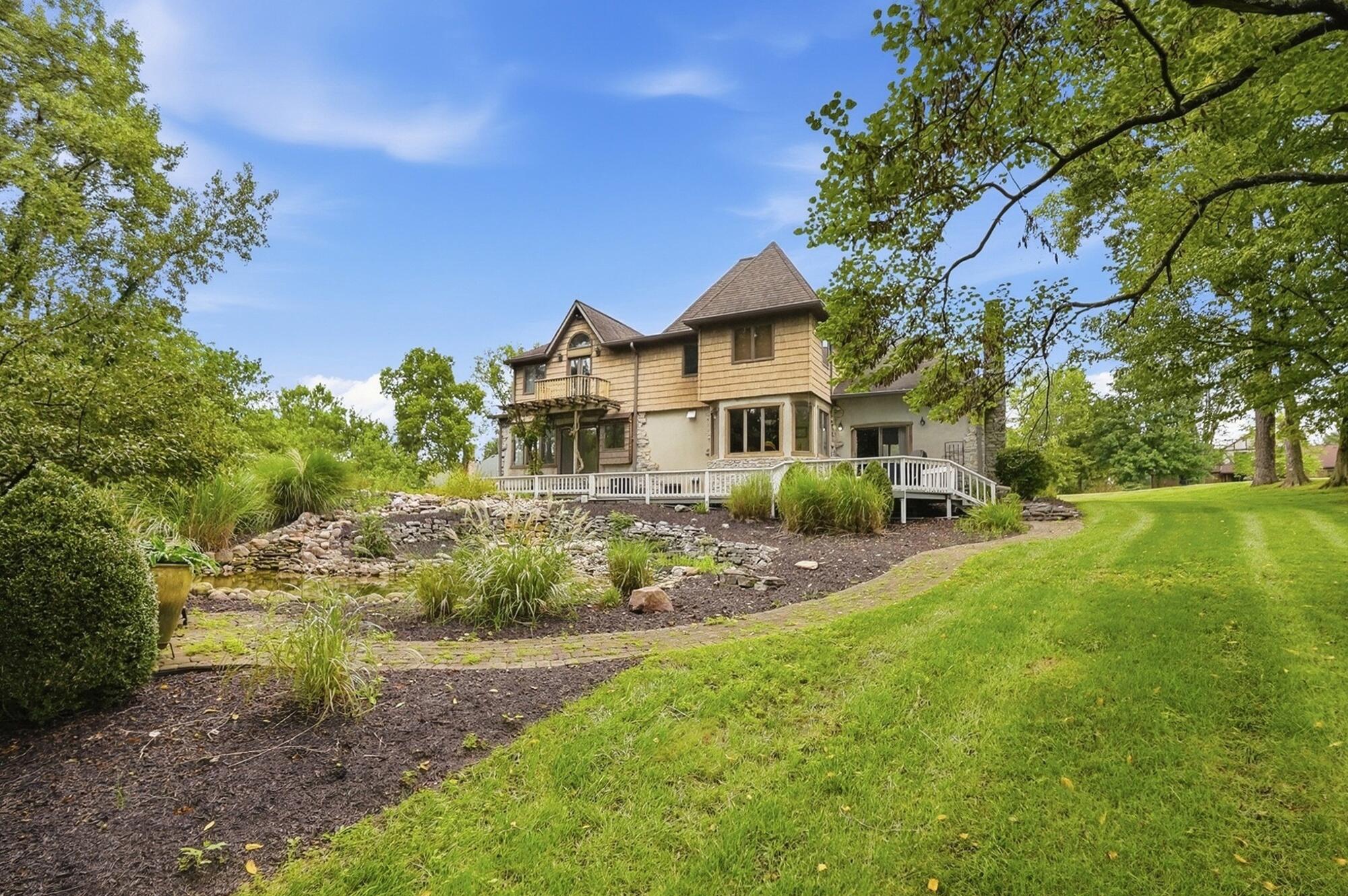 609 Aberfelda, Springfield, Ohio 45504
