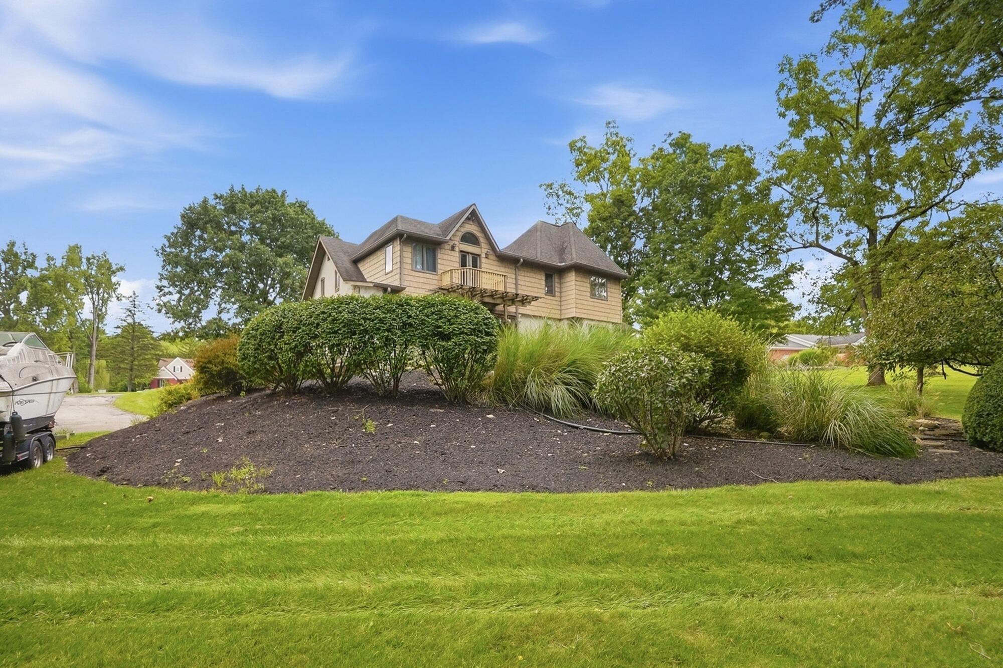 609 Aberfelda, Springfield, Ohio 45504