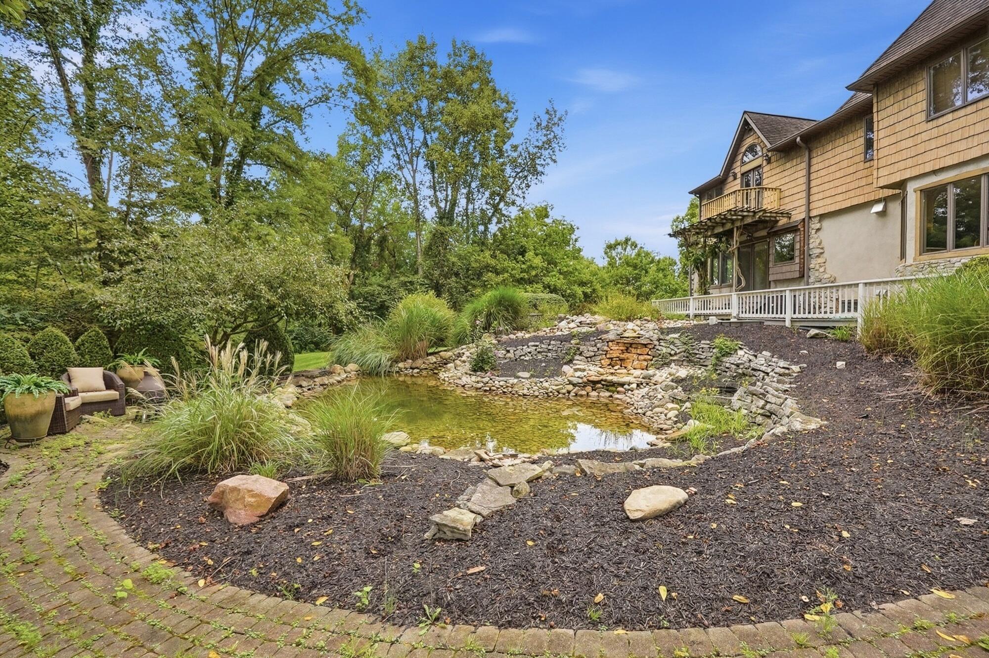609 Aberfelda, Springfield, Ohio 45504