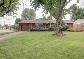327 Chippewa, Greenville, Ohio 45331, 3 Bedroom Bedrooms, ,2 BathroomBathrooms,Residential,For Sale,Chippewa,1047857