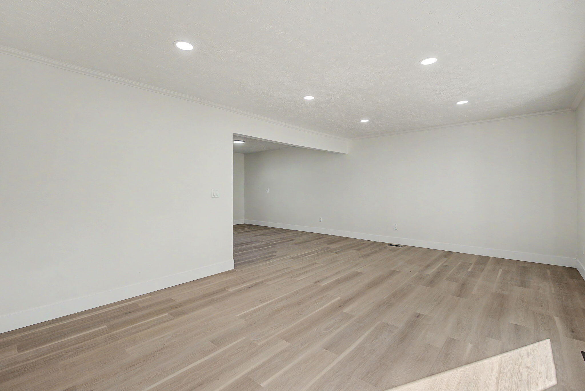 156 Matthews, Enon, Ohio 45323