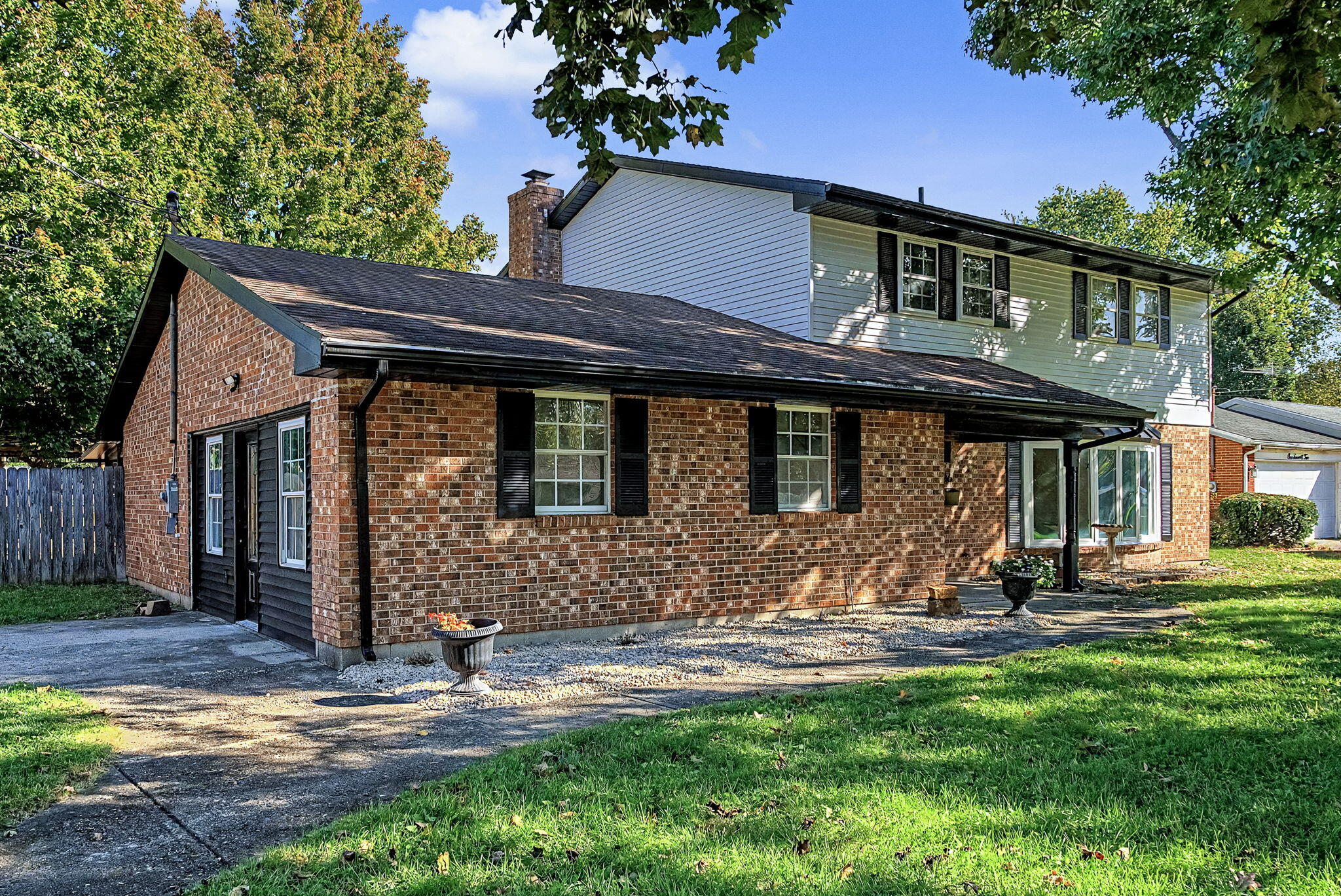 156 Matthews, Enon, Ohio 45323