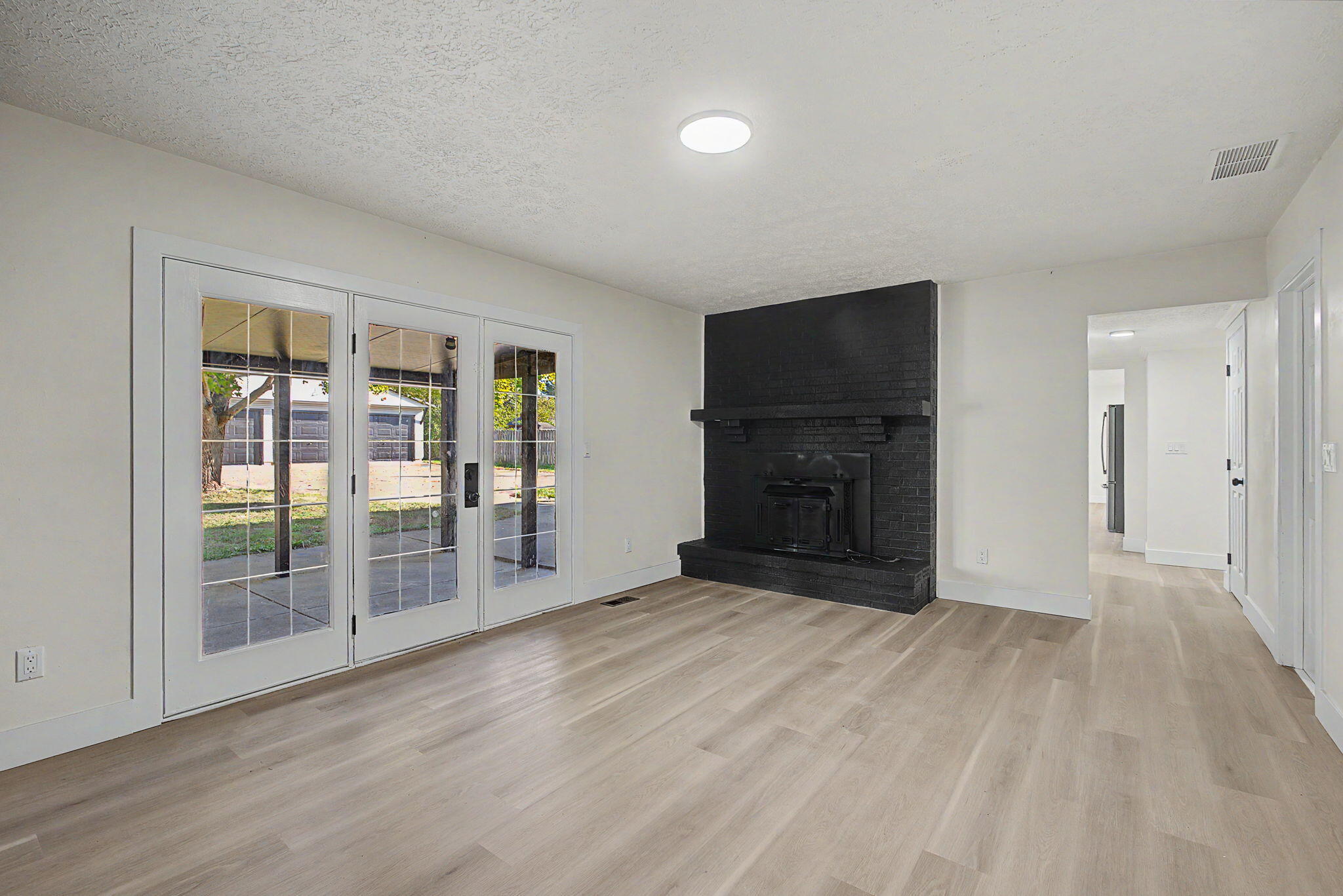 156 Matthews, Enon, Ohio 45323