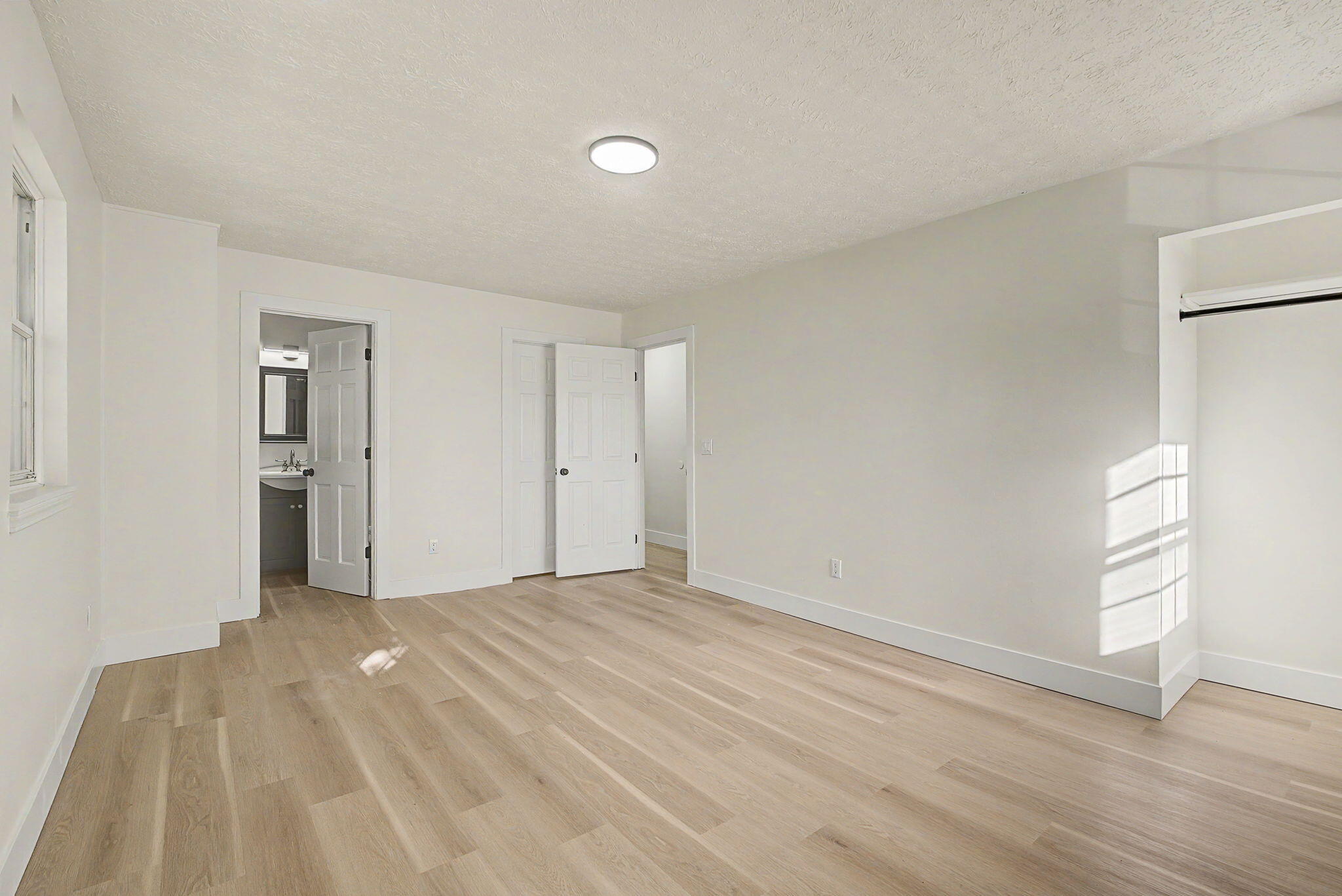 156 Matthews, Enon, Ohio 45323