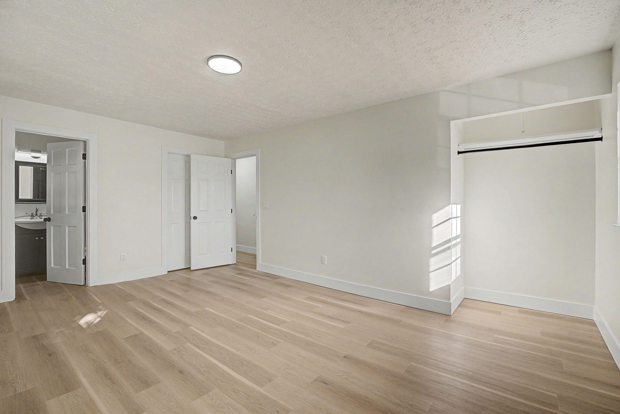 156 Matthews, Enon, Ohio 45323