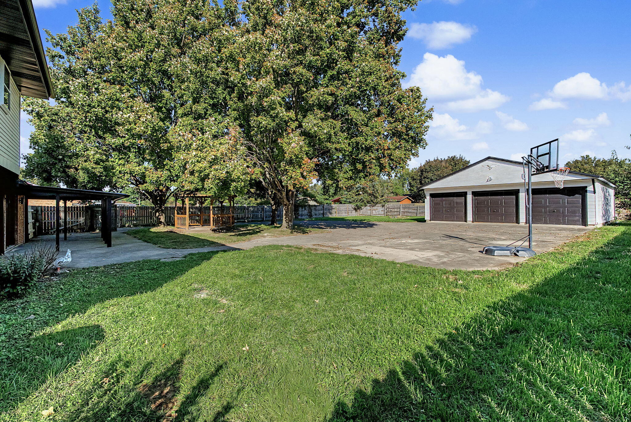 156 Matthews, Enon, Ohio 45323
