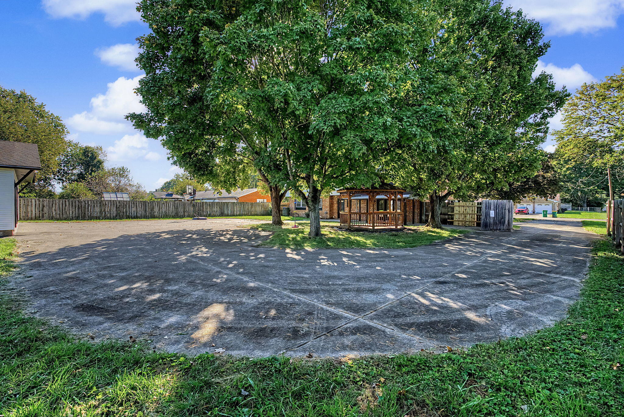 156 Matthews, Enon, Ohio 45323