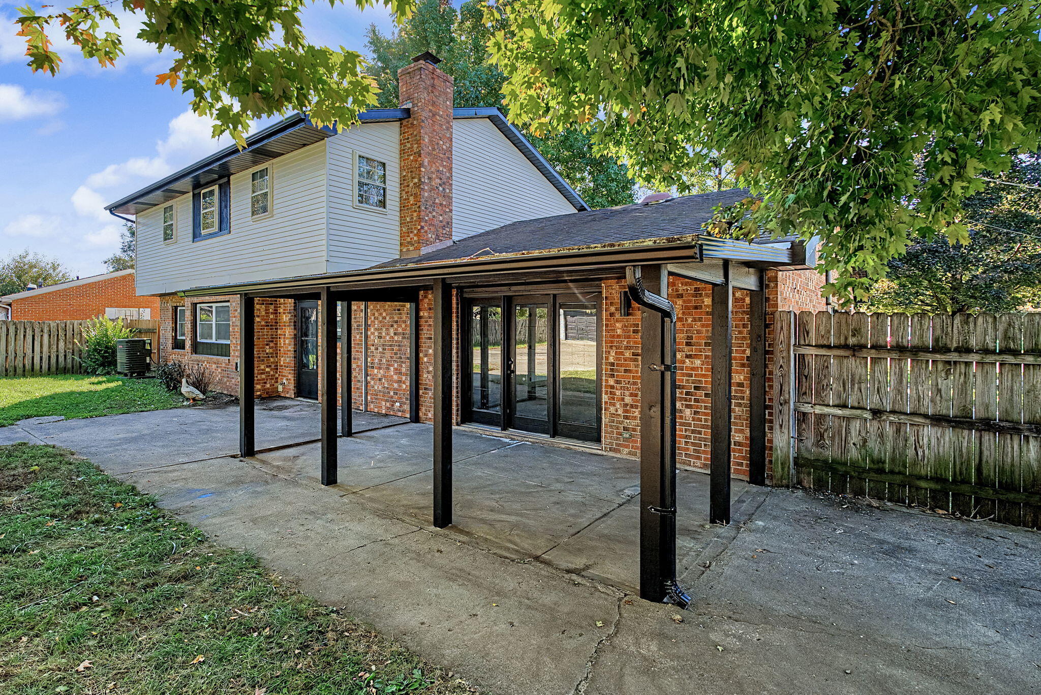 156 Matthews, Enon, Ohio 45323