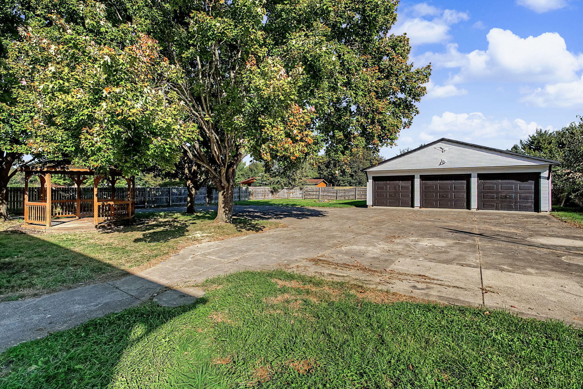 156 Matthews, Enon, Ohio 45323