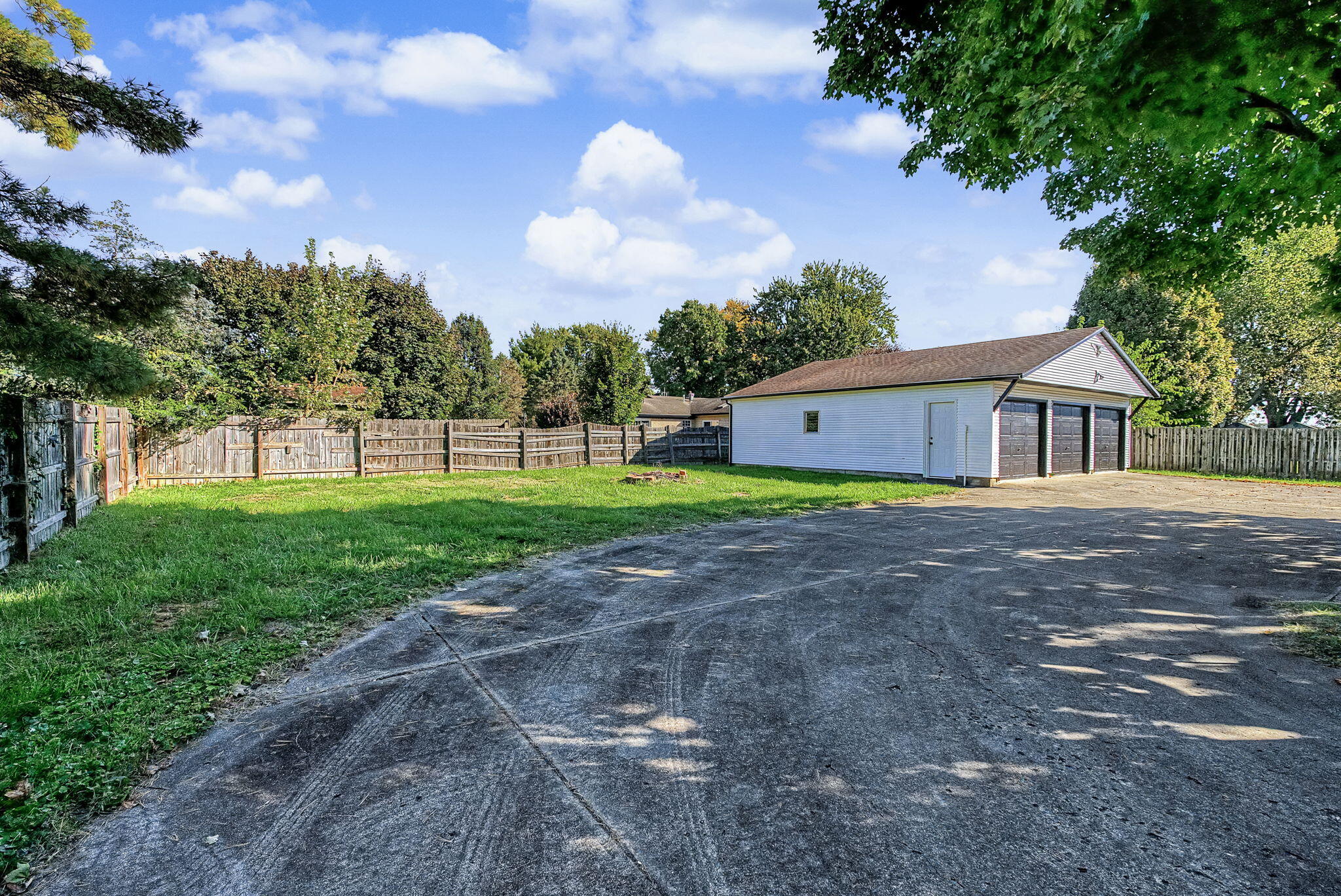 156 Matthews, Enon, Ohio 45323
