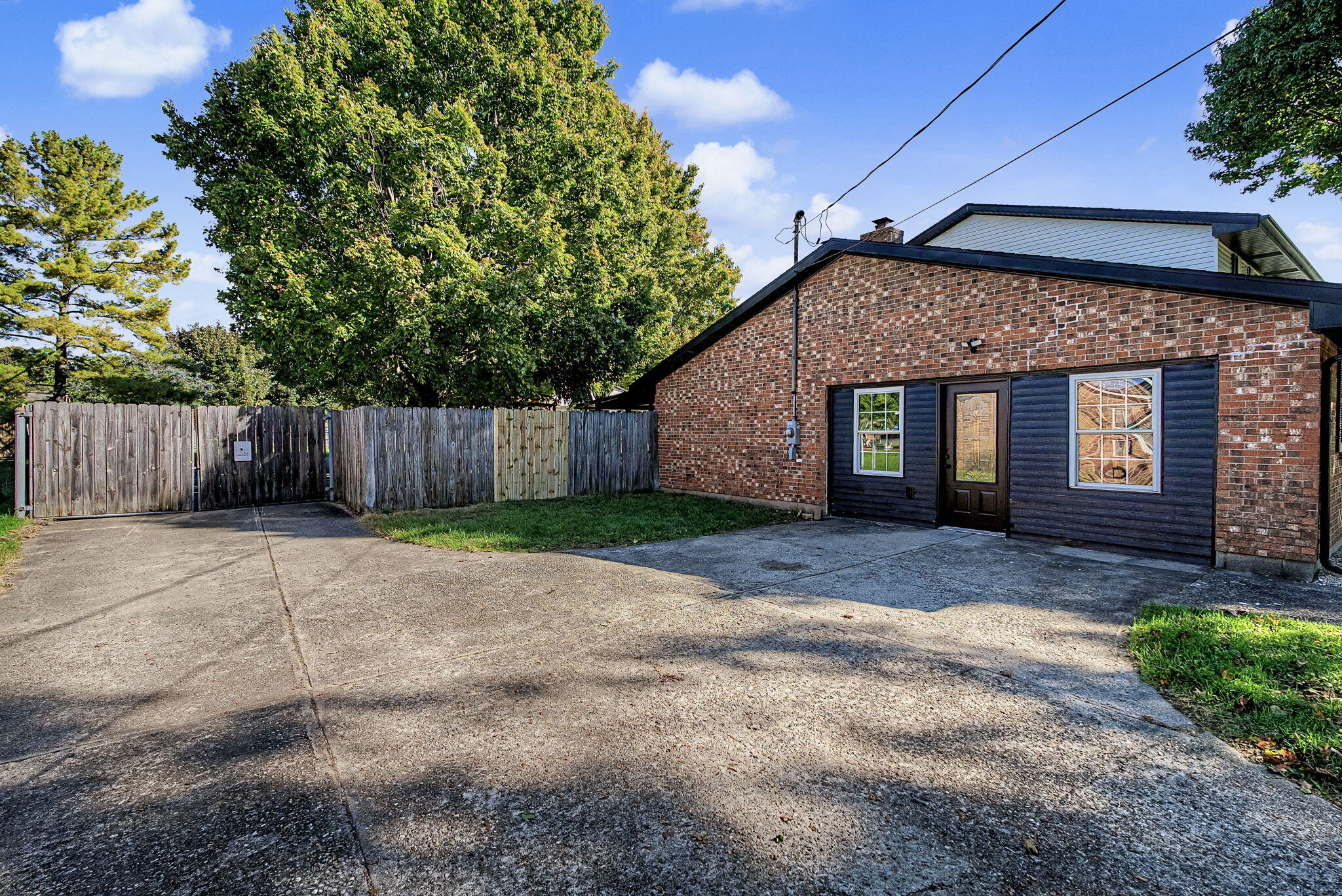 156 Matthews, Enon, Ohio 45323