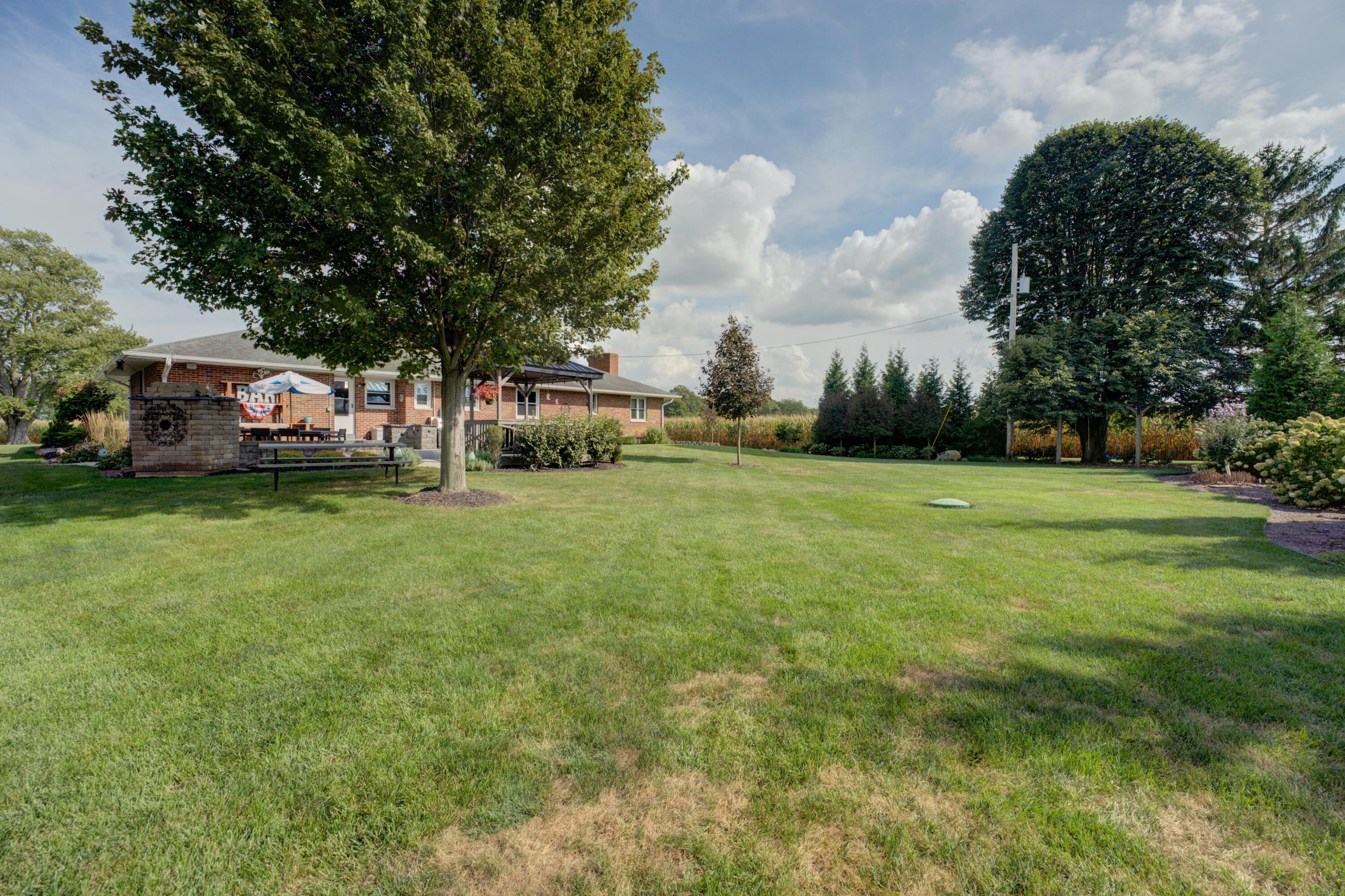 8765 State Route 571, Arcanum, Ohio 45304