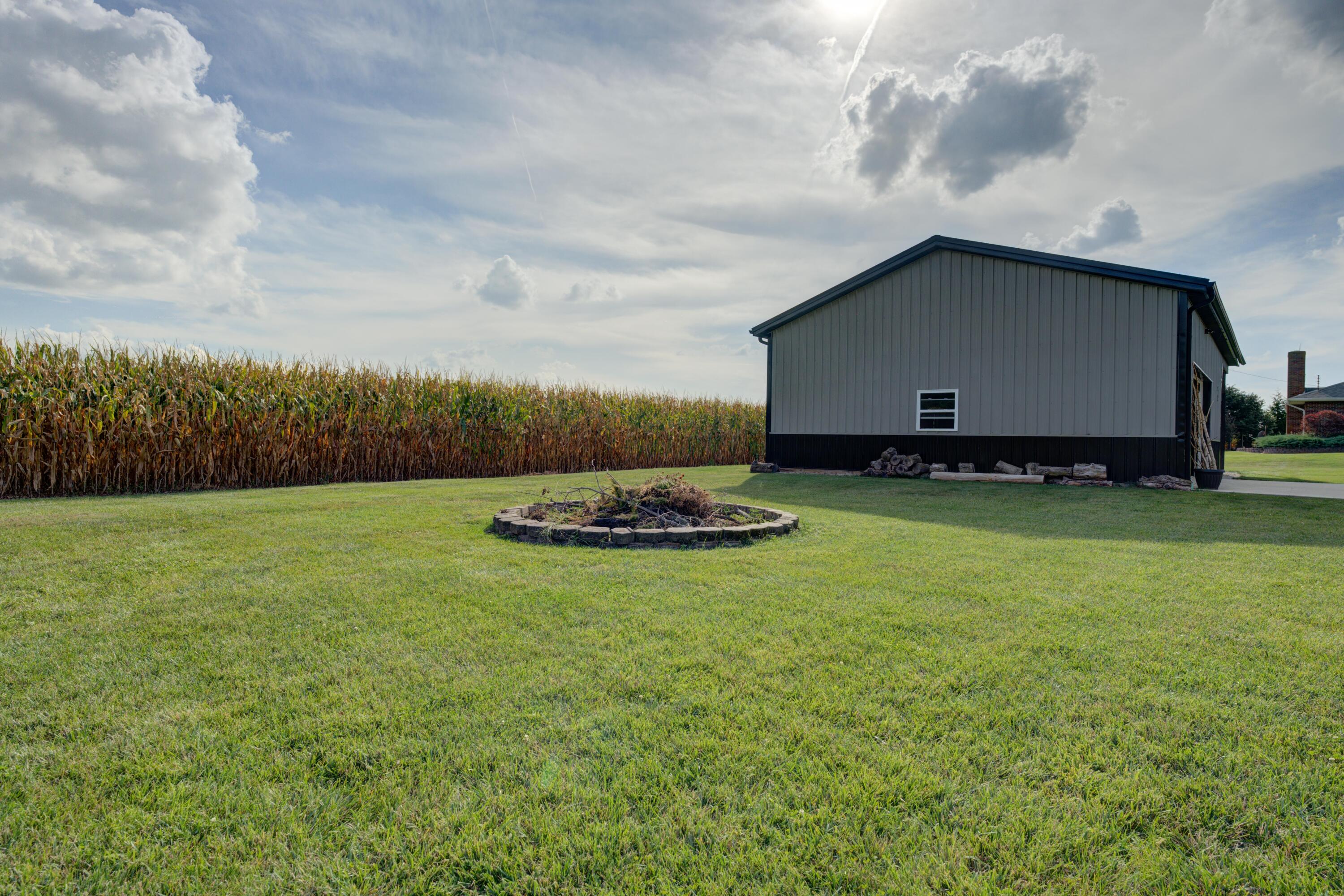 8765 State Route 571, Arcanum, Ohio 45304