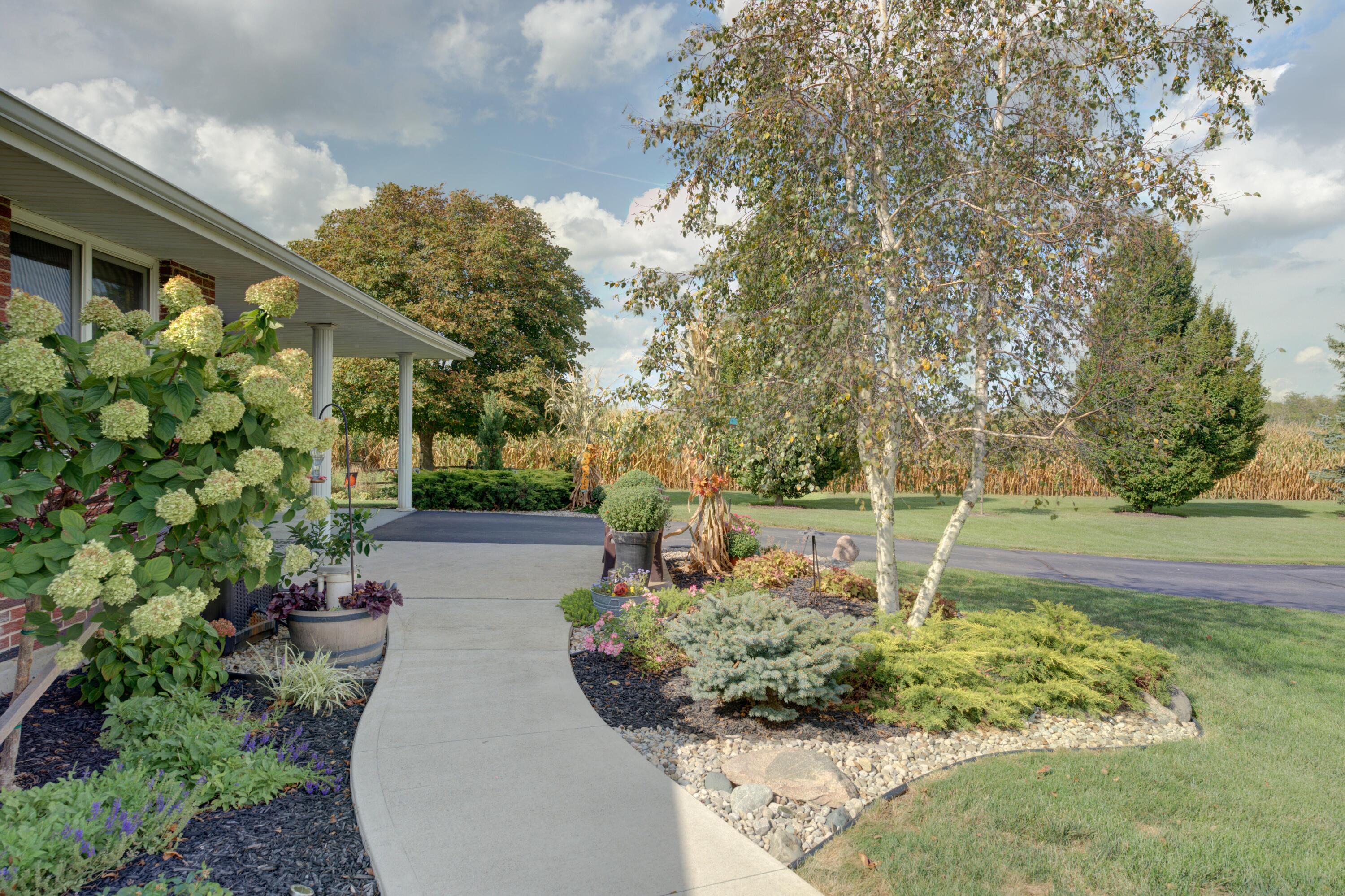 8765 State Route 571, Arcanum, Ohio 45304