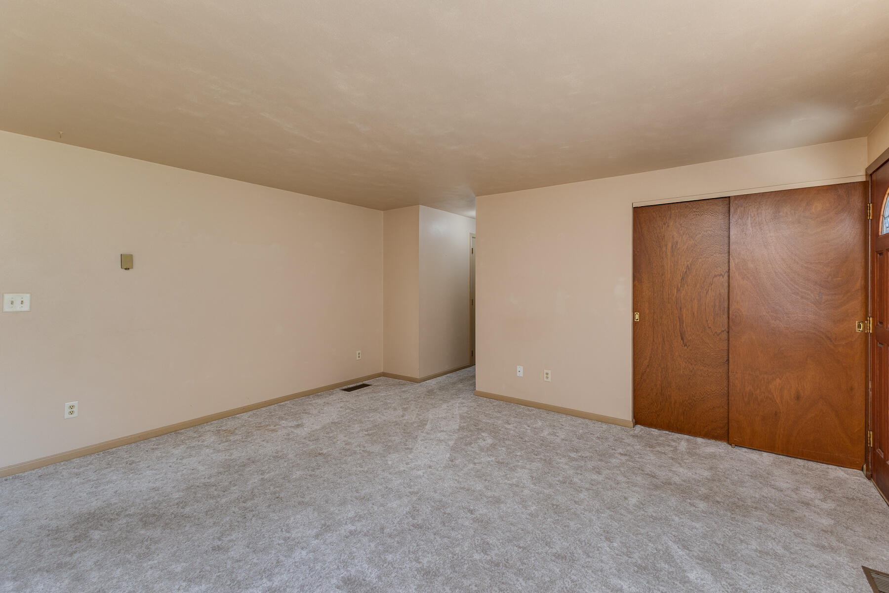 15 Windmere, Troy, Ohio 45373