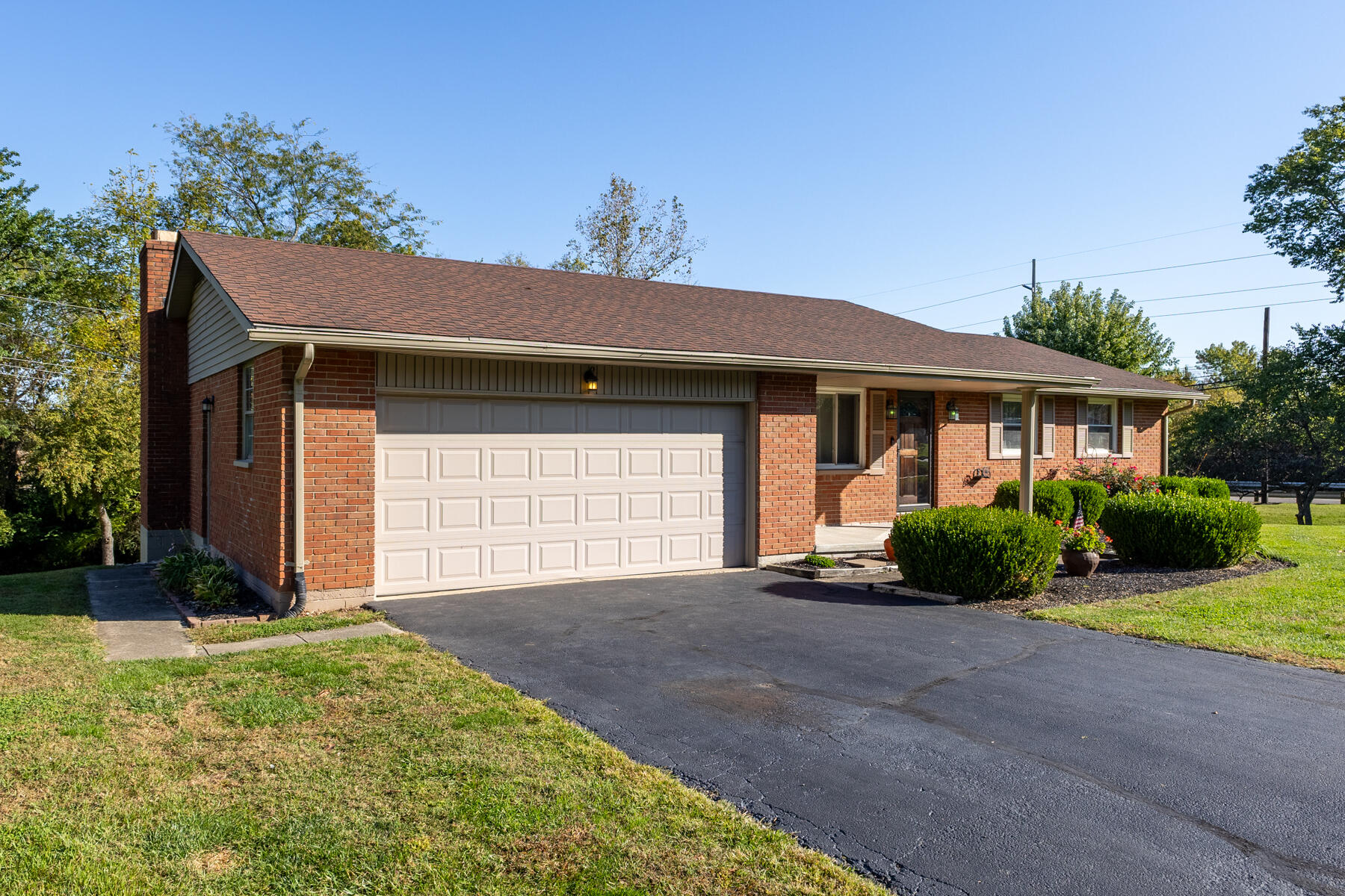 15 Windmere, Troy, Ohio 45373