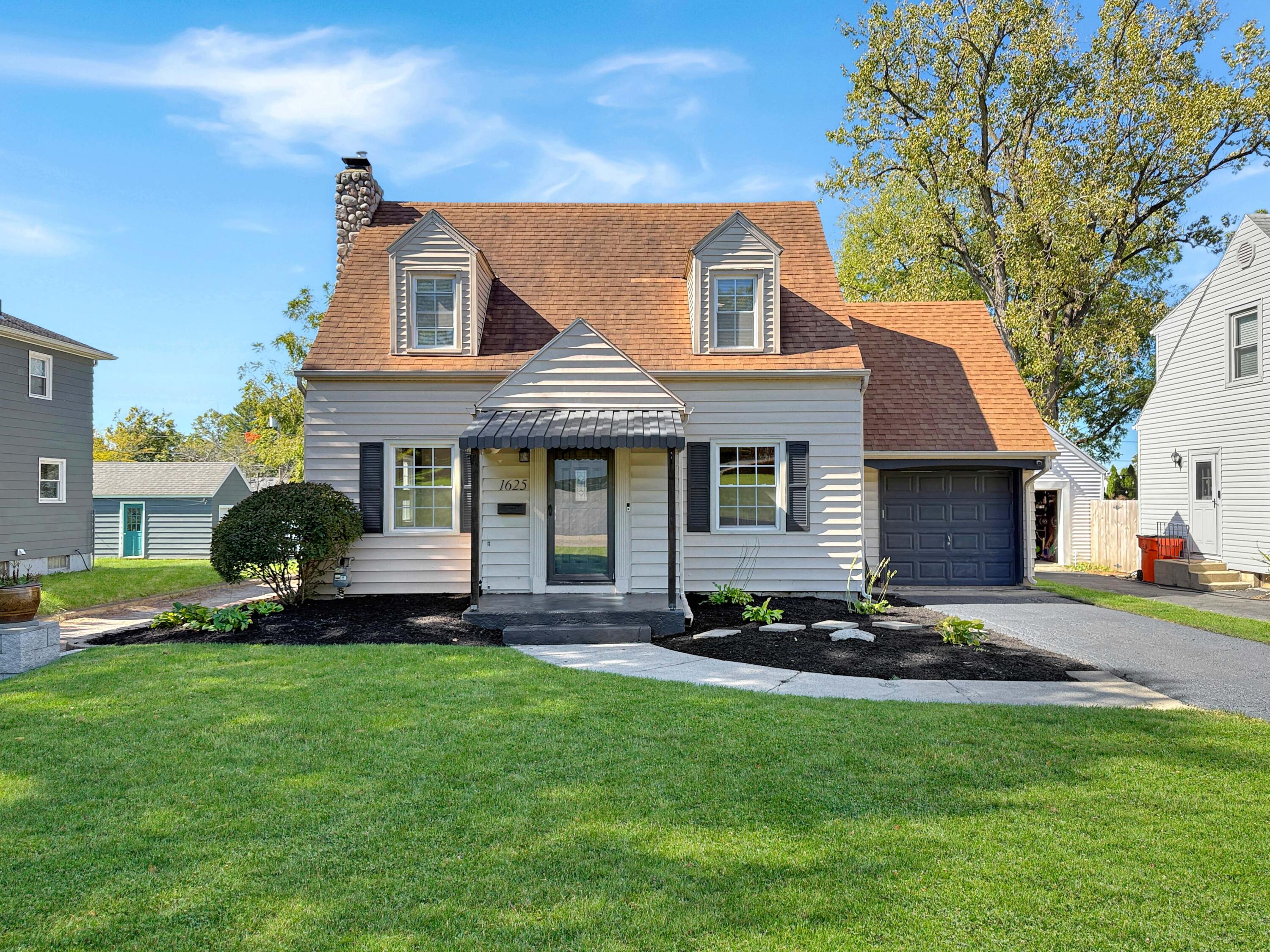 1625 Crestview, Springfield, Ohio 45504
