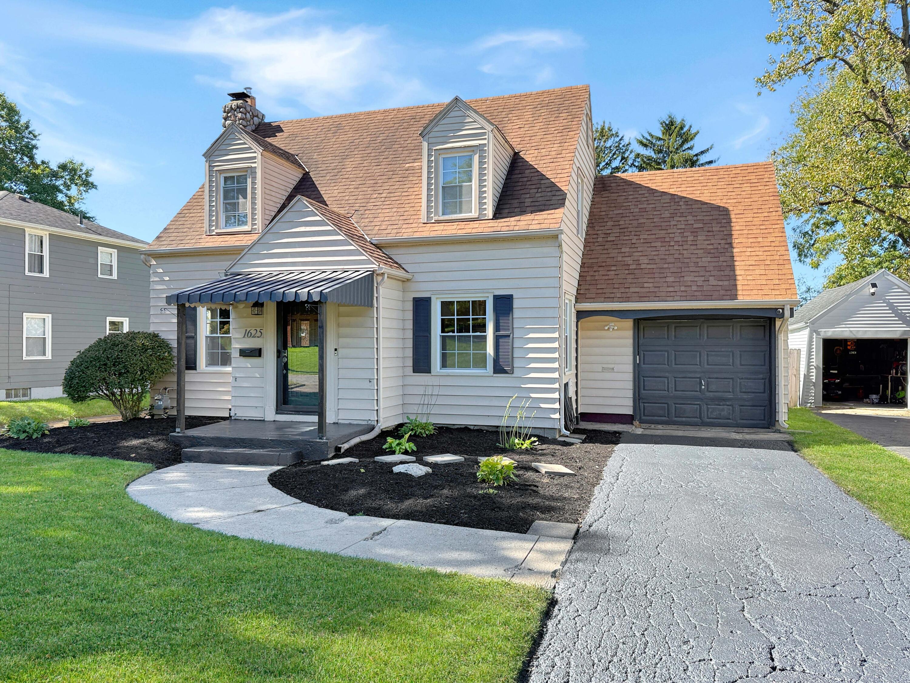 1625 Crestview, Springfield, Ohio 45504