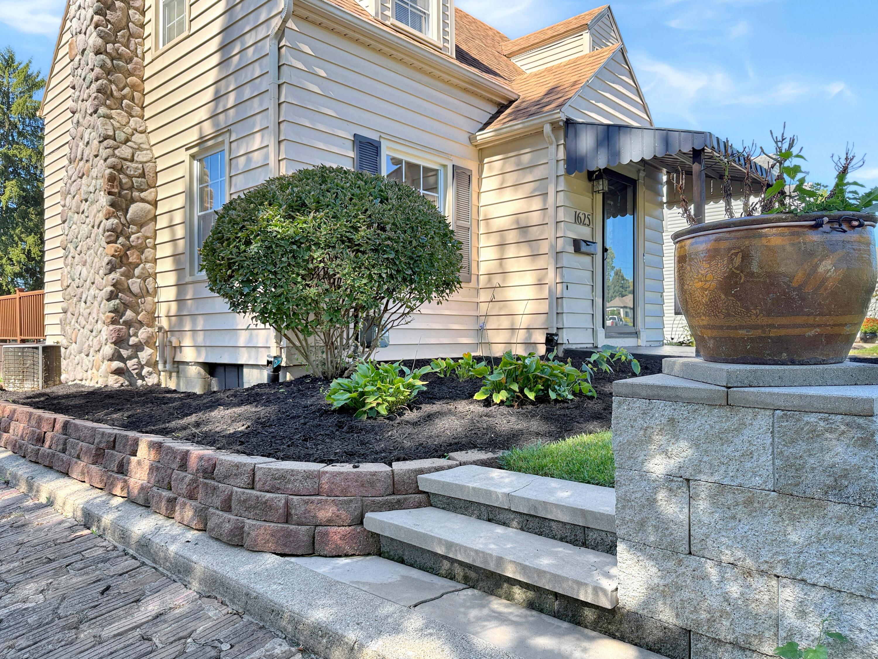 1625 Crestview, Springfield, Ohio 45504