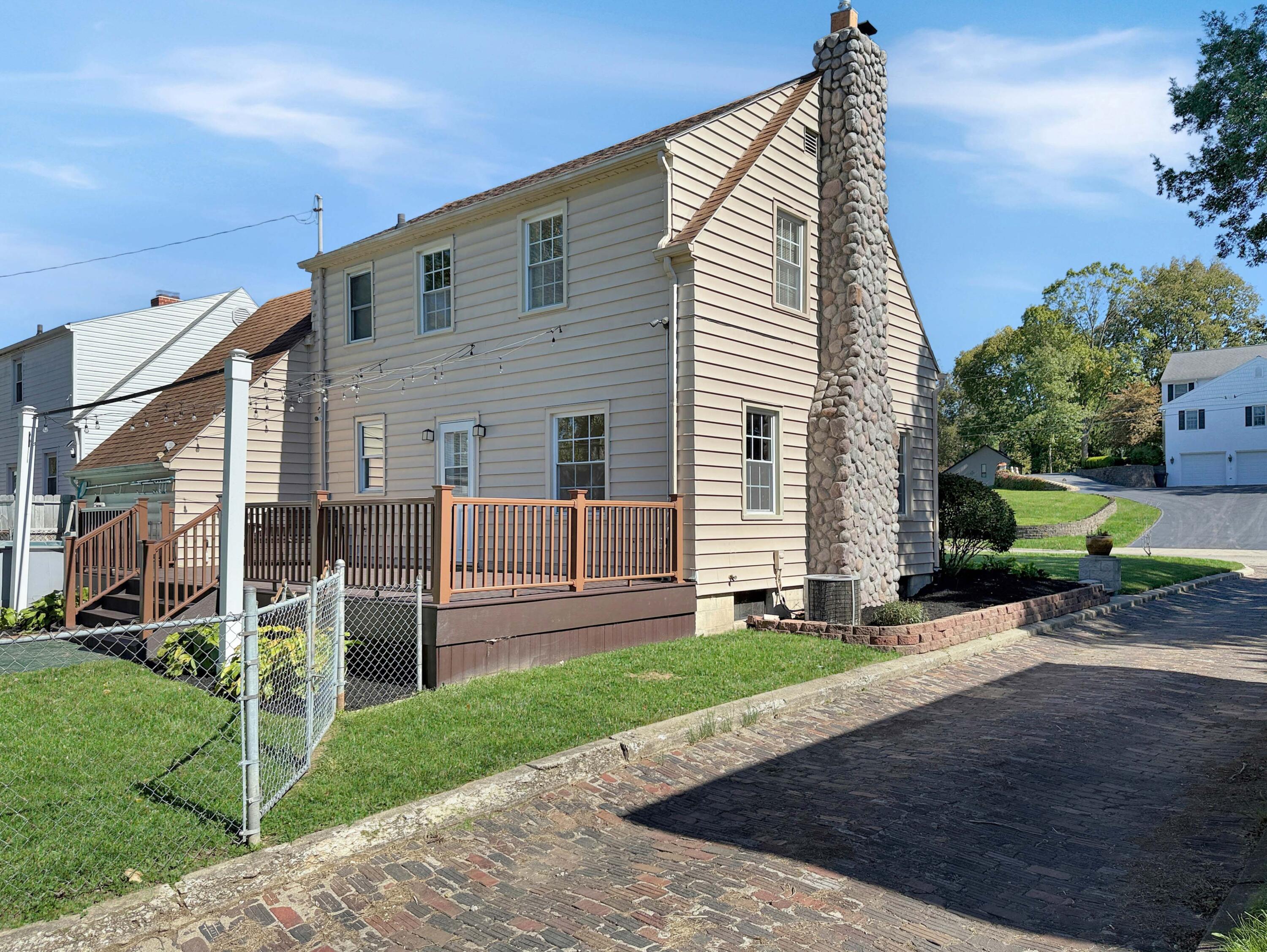 1625 Crestview, Springfield, Ohio 45504