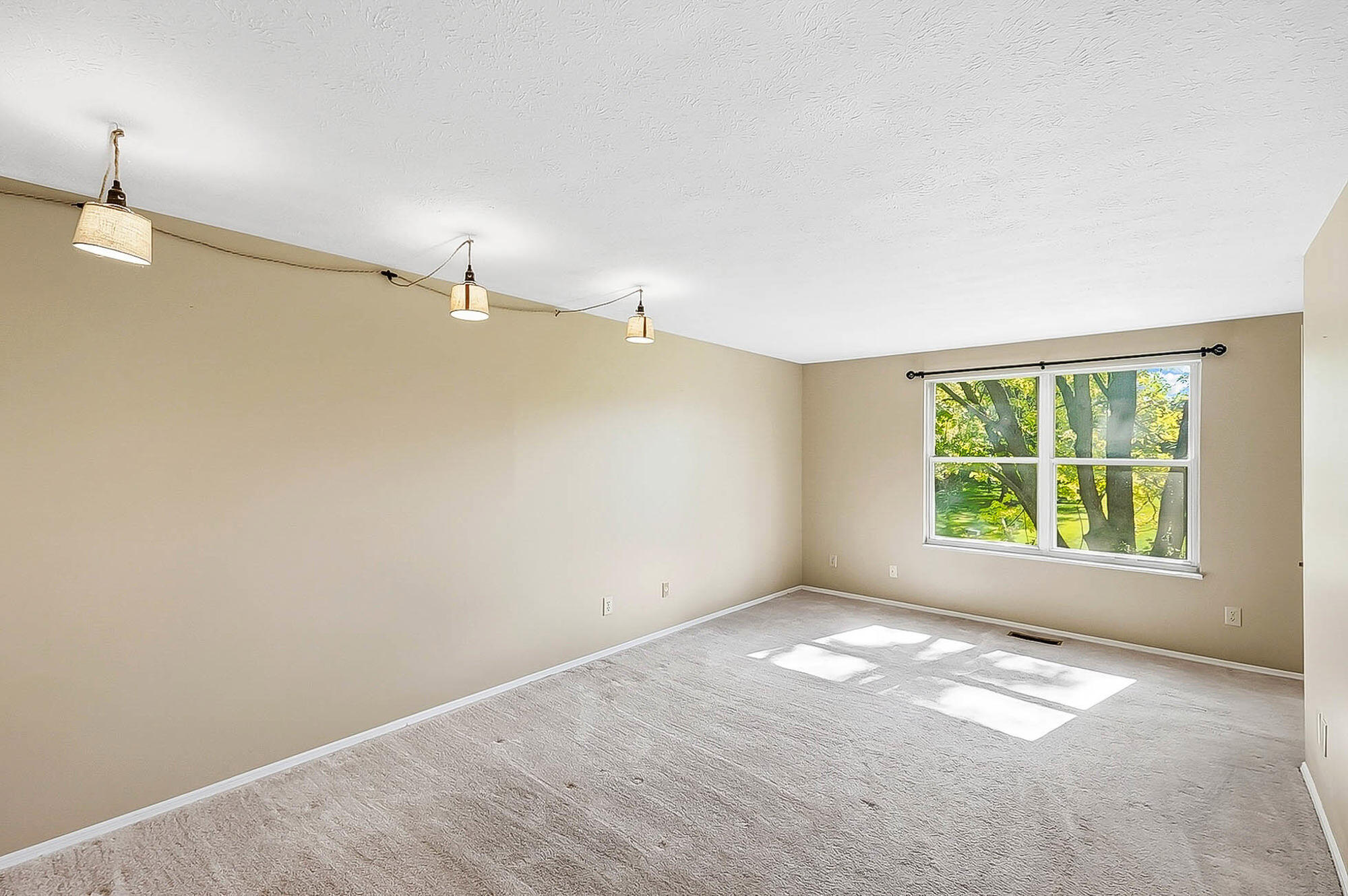 8209 Schoolgate, Dayton, Ohio 45424