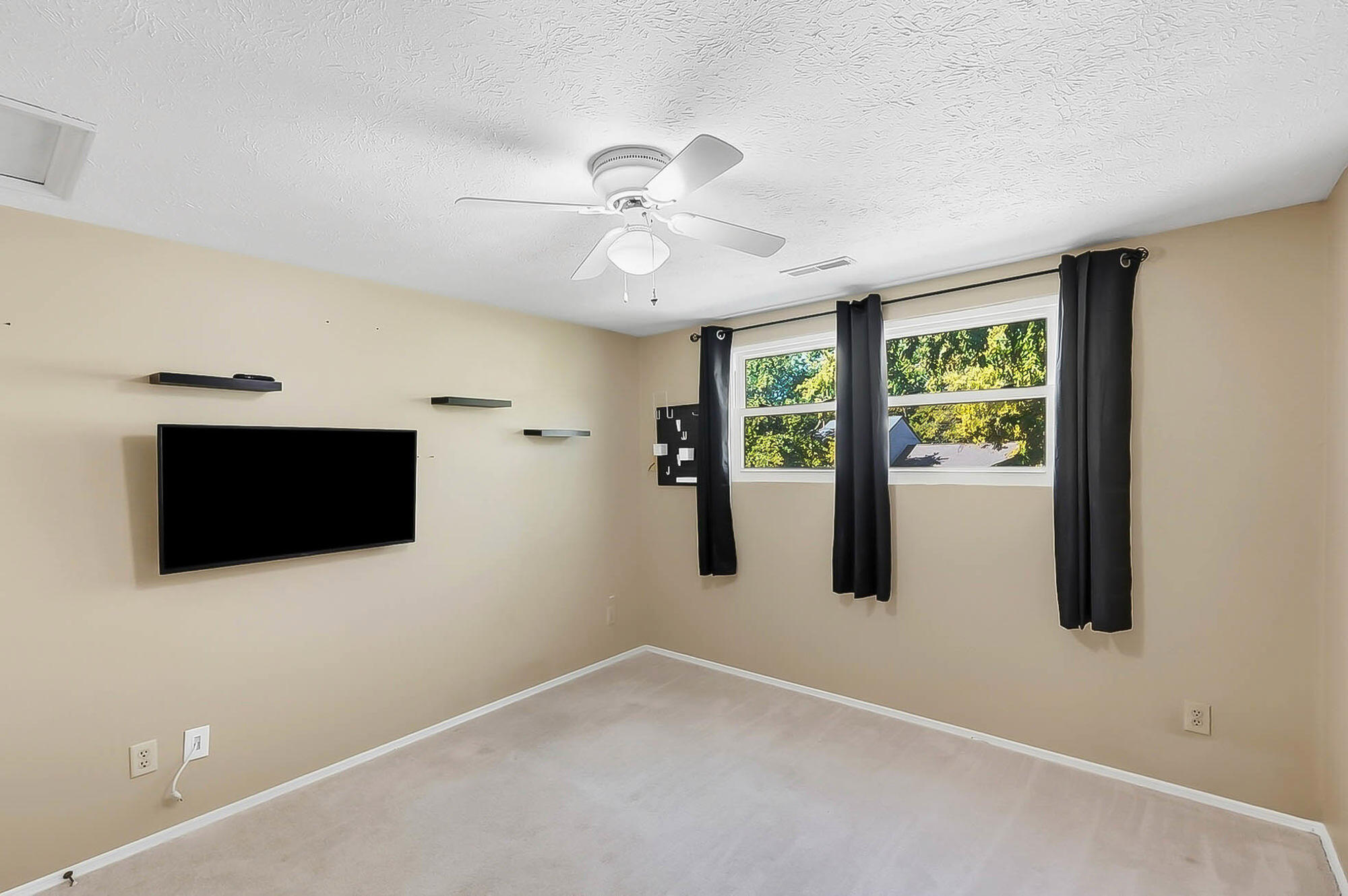 8209 Schoolgate, Dayton, Ohio 45424