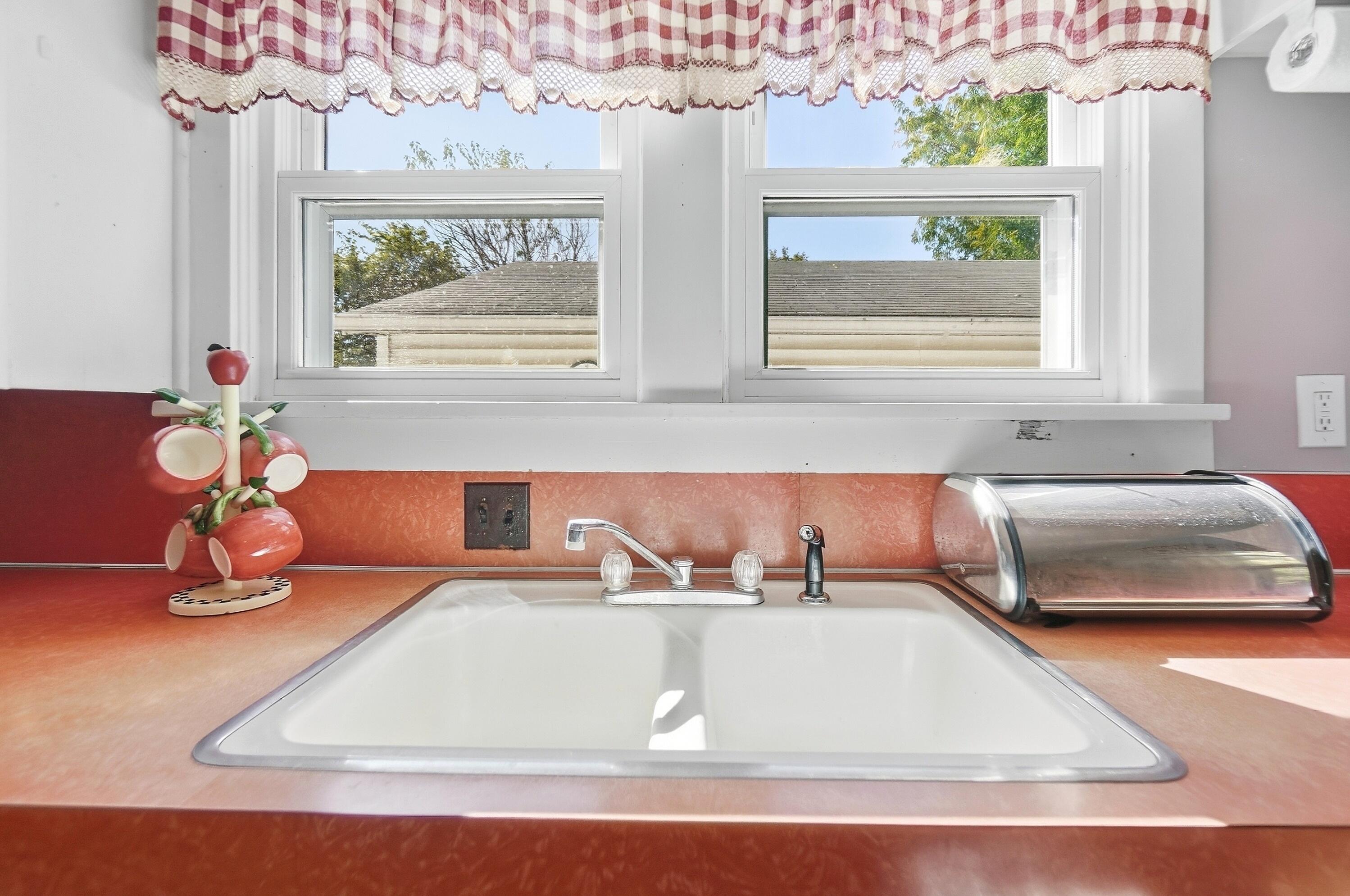 8 Jamestown, South Charleston, Ohio 45368