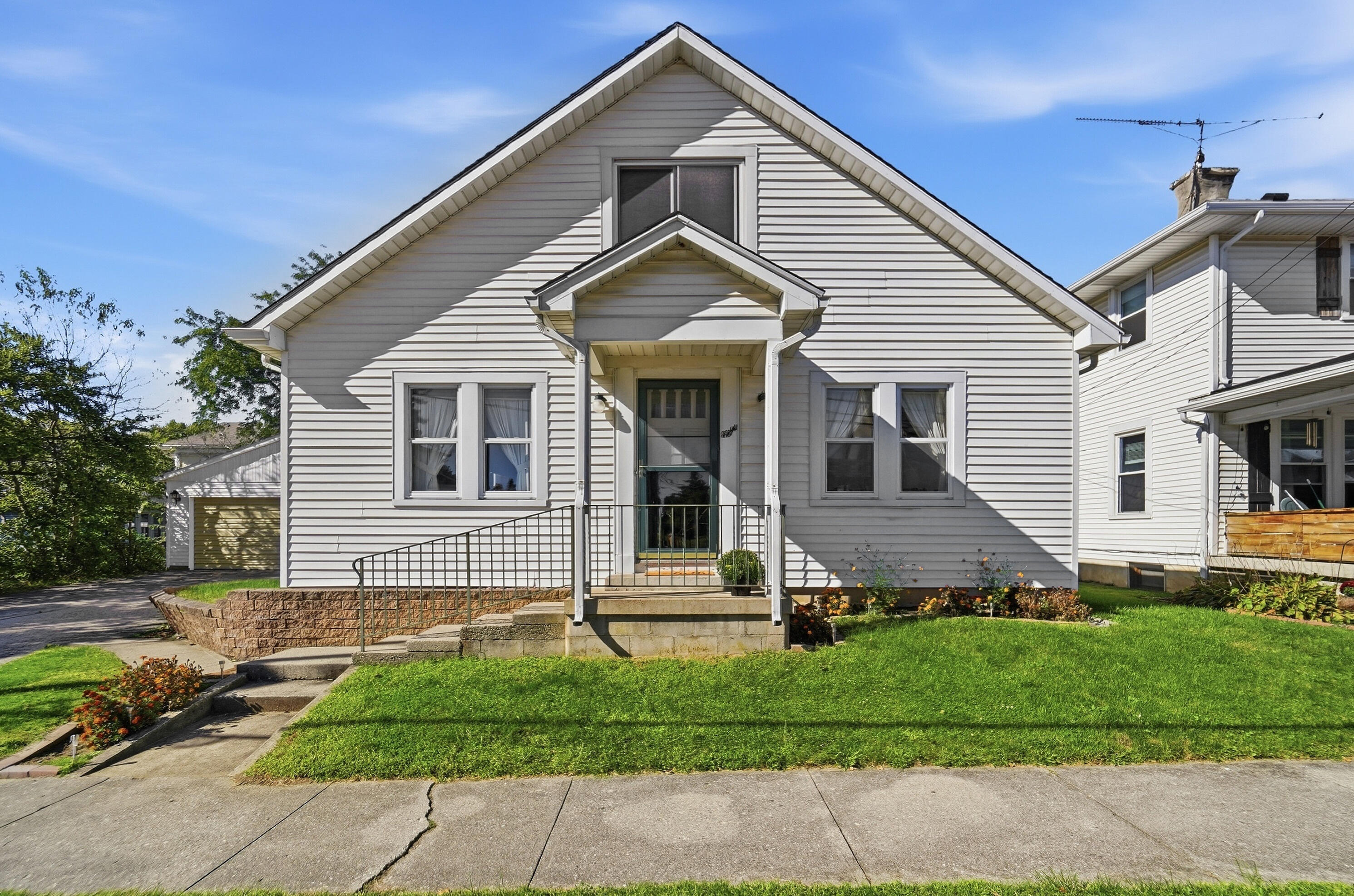 8 Jamestown, South Charleston, Ohio 45368