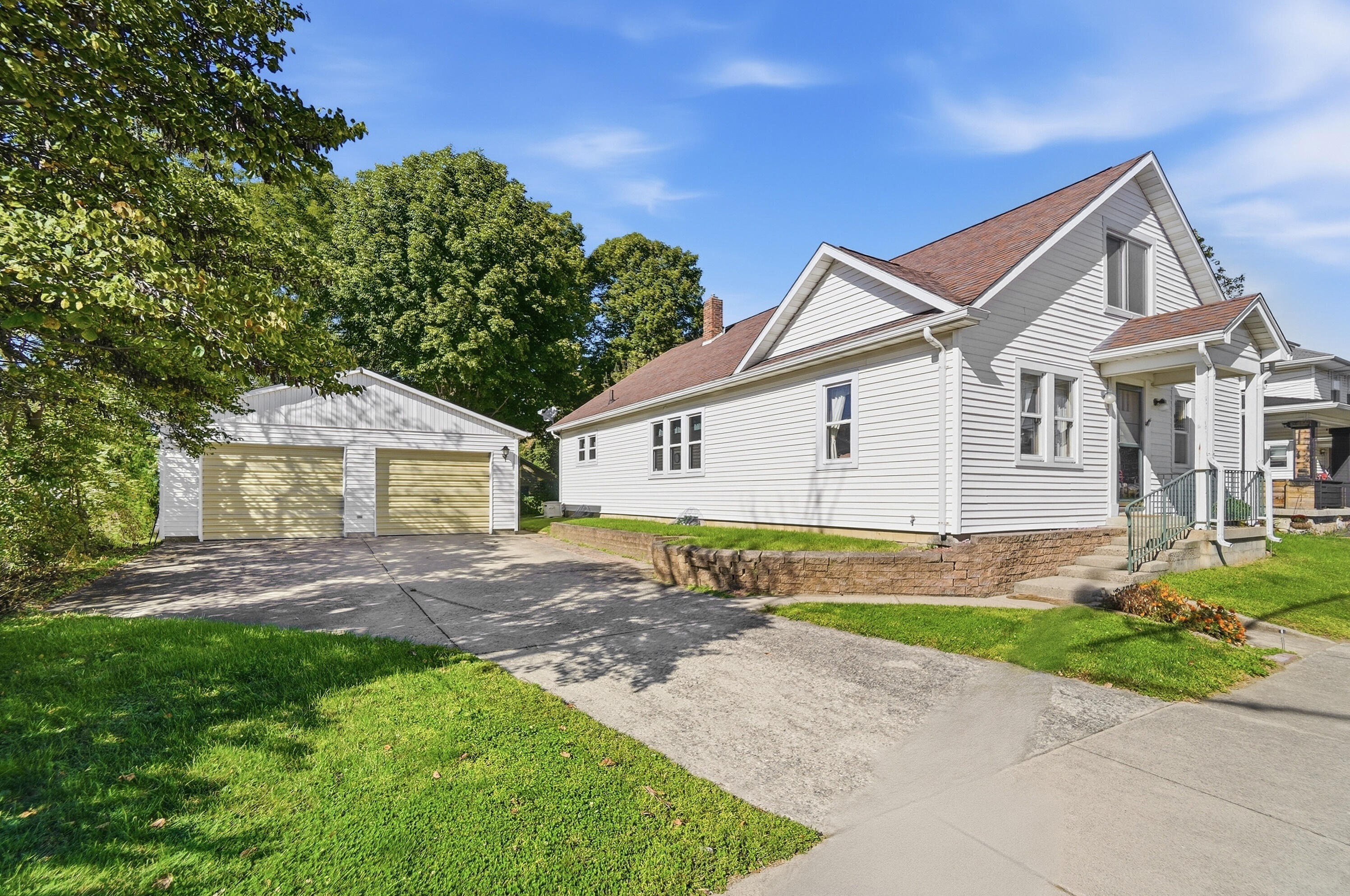 8 Jamestown, South Charleston, Ohio 45368