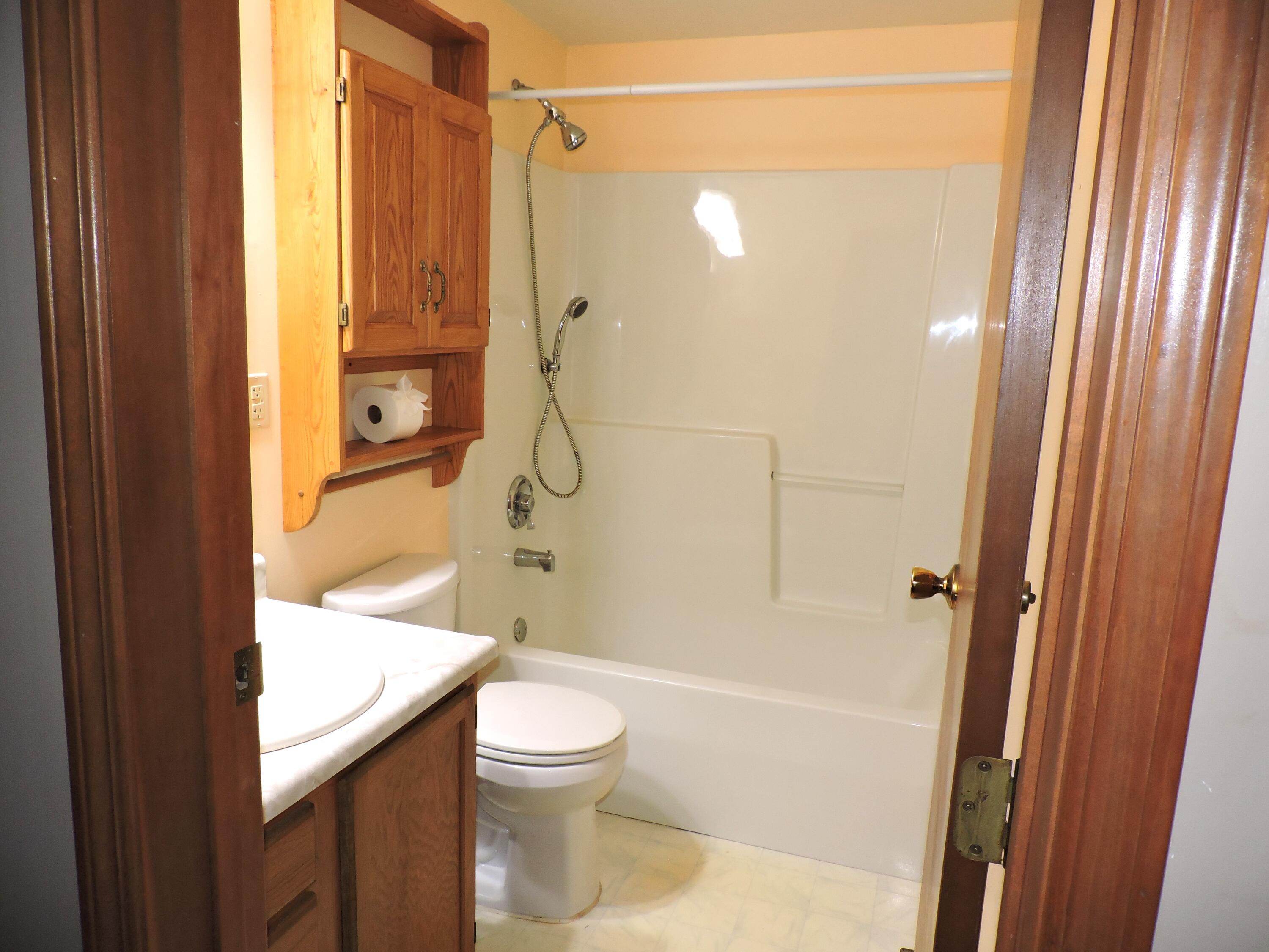 15058 Glynwood New Knoxville, Saint Marys, Ohio 45885
