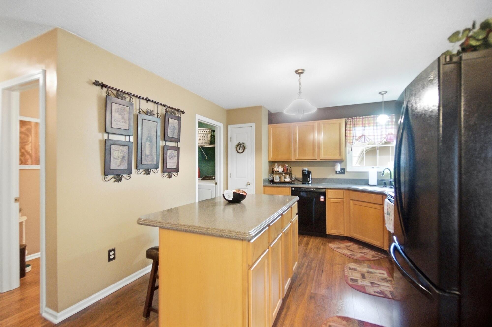 480 Hibbs, Lockbourne, Ohio 43137