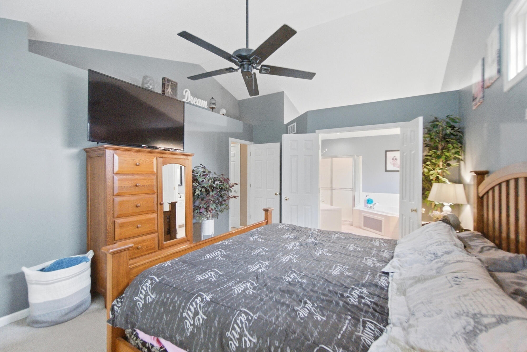 480 Hibbs, Lockbourne, Ohio 43137