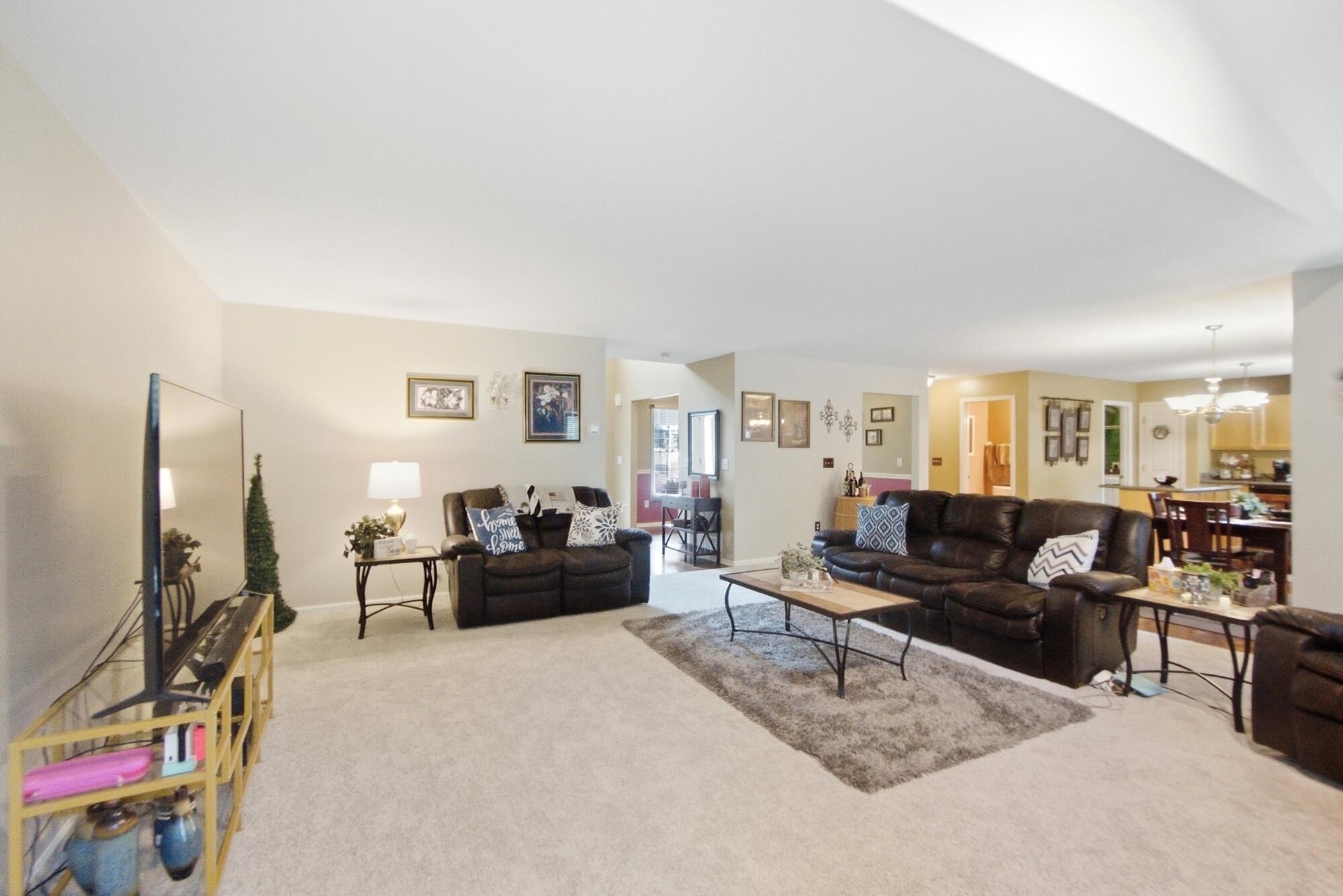 480 Hibbs, Lockbourne, Ohio 43137